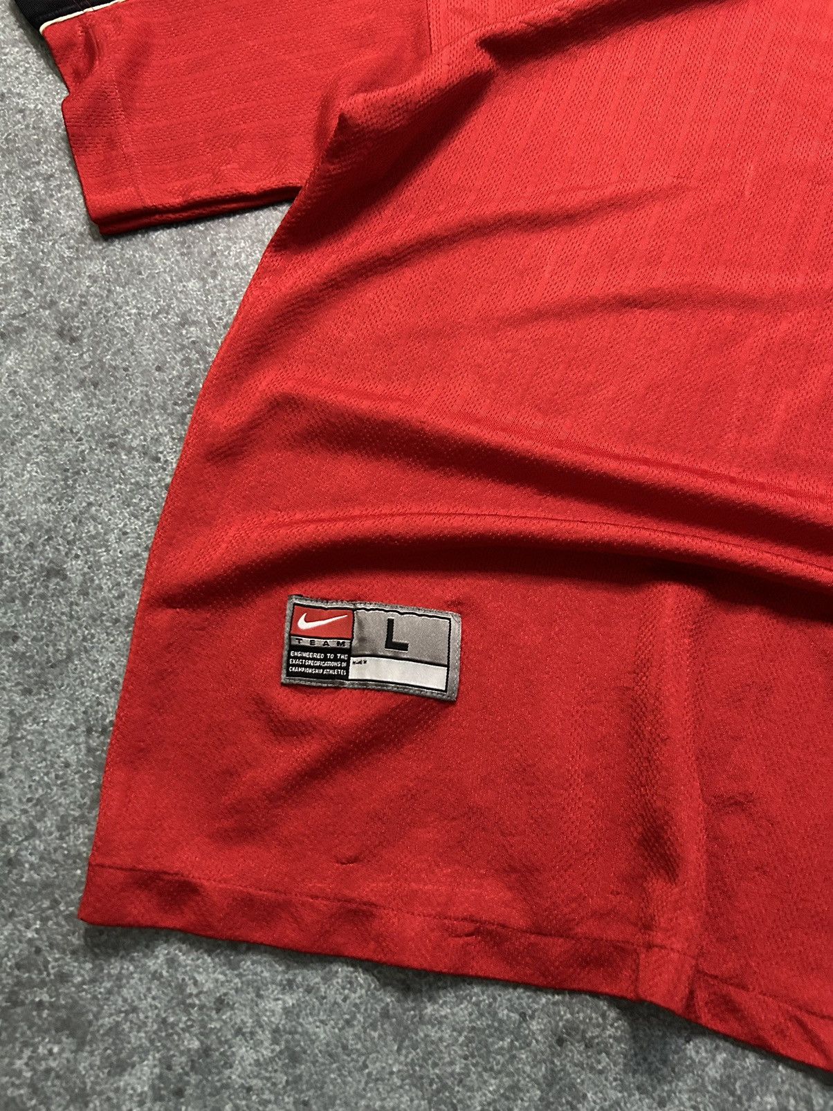 Jordan Brand × Nike × Vintage 🏀JORDAN T-SHIRT VERY RARE Size US L / EU 52-54 / 3 - 4 Thumbnail