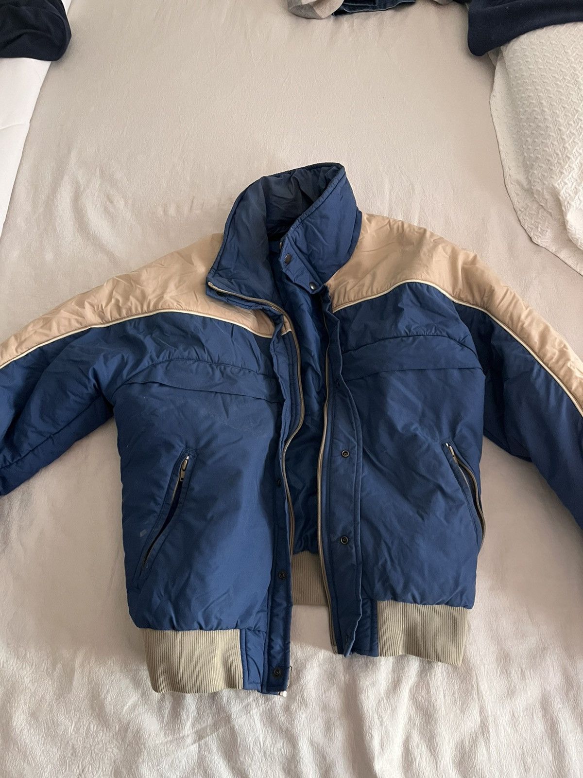 Other Blue and Beige Puffer/Bomber Size US L / EU 52-54 / 3 - 1 Thumbnail