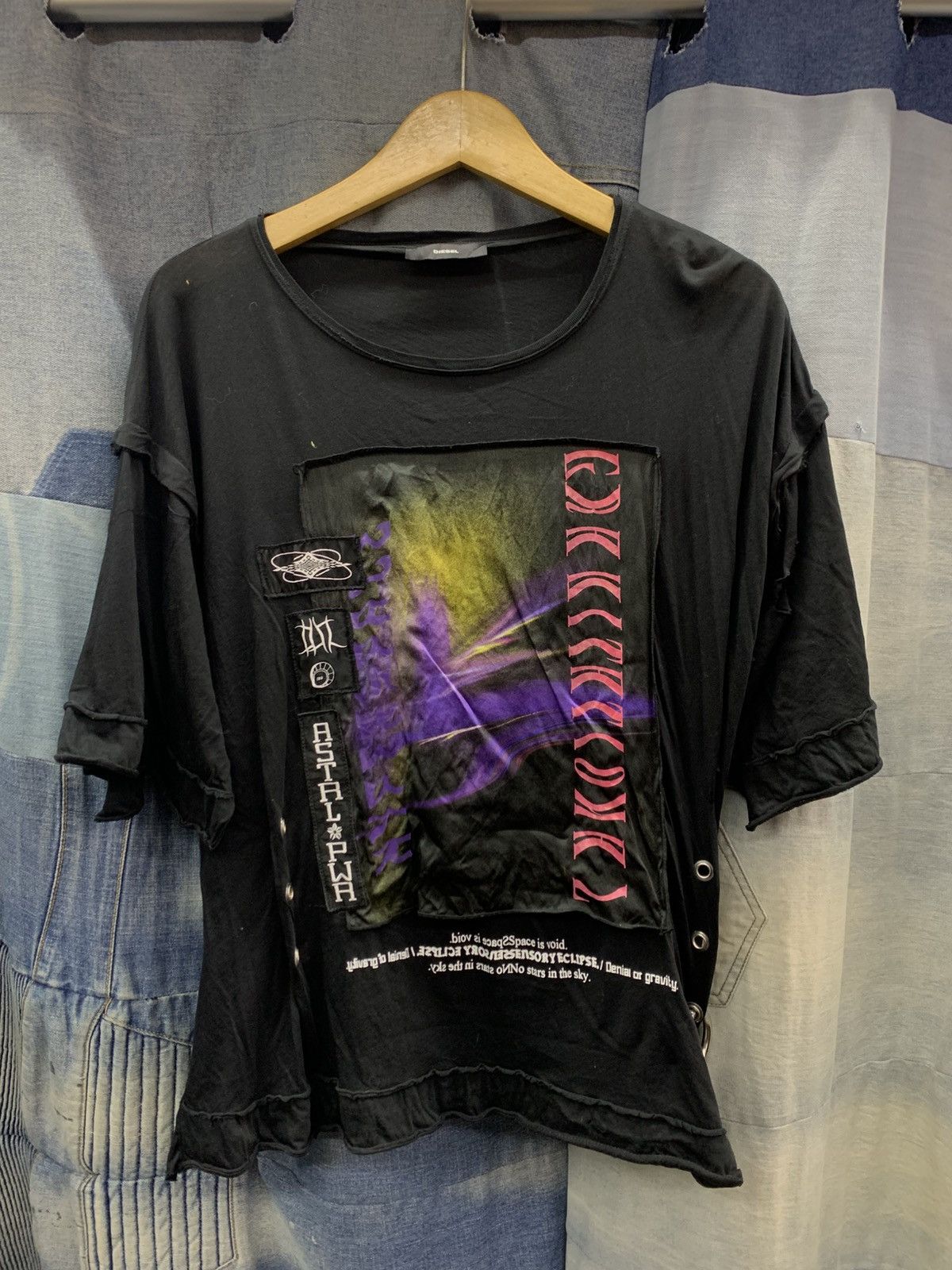 Designer × Diesel distressed diesel tees black ring Size L / US 10 / IT 46 - 1 Thumbnail