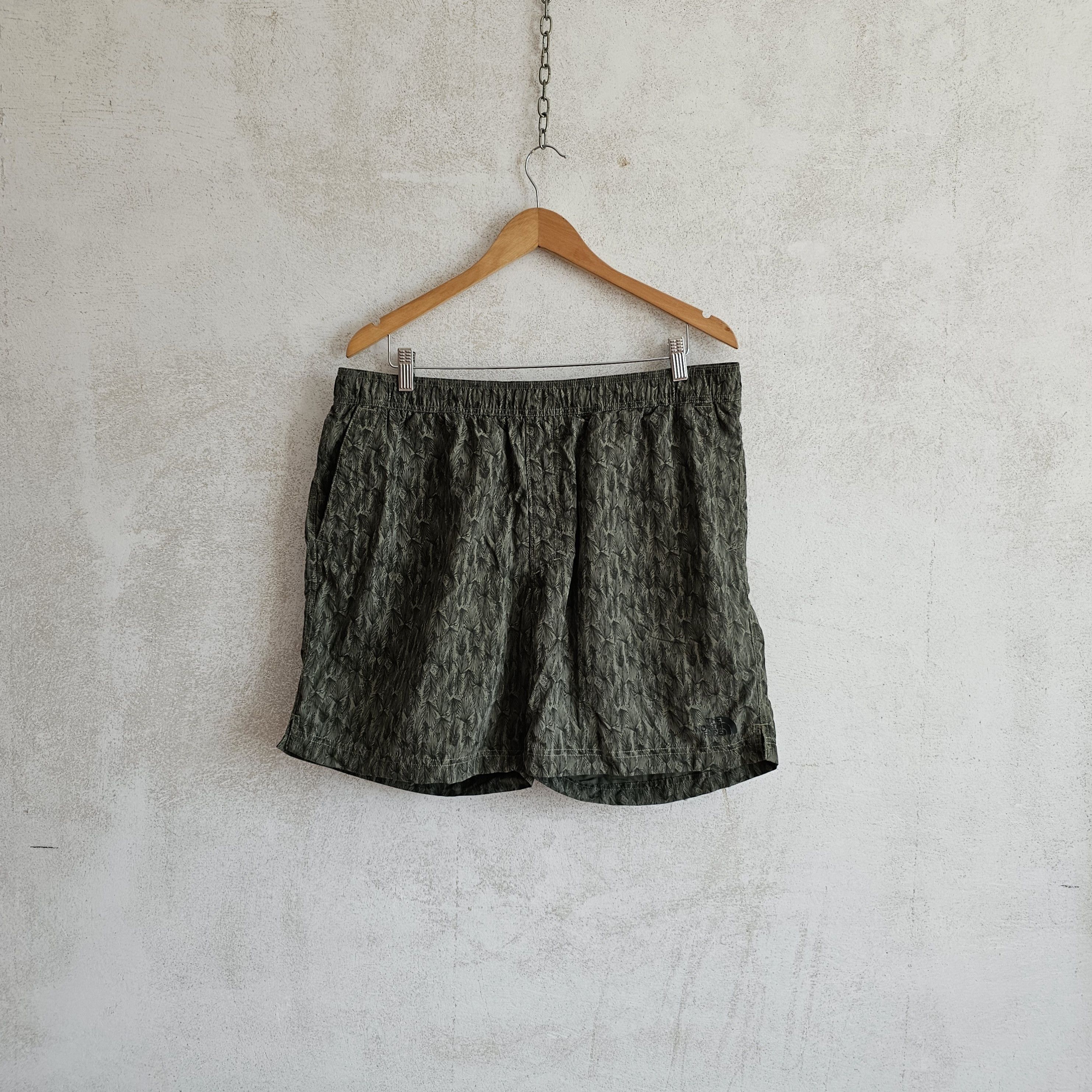 The North Face The North Face FlashDry camo swim shorts Size US 38 / EU 54 - 1 Thumbnail
