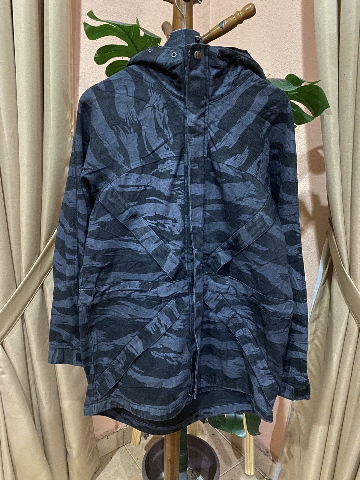 Japanese Brand World Wide Love! Tiger Camo Jacket – Japanese Streetwear Size US M / EU 48-50 / 2 - 1 Thumbnail