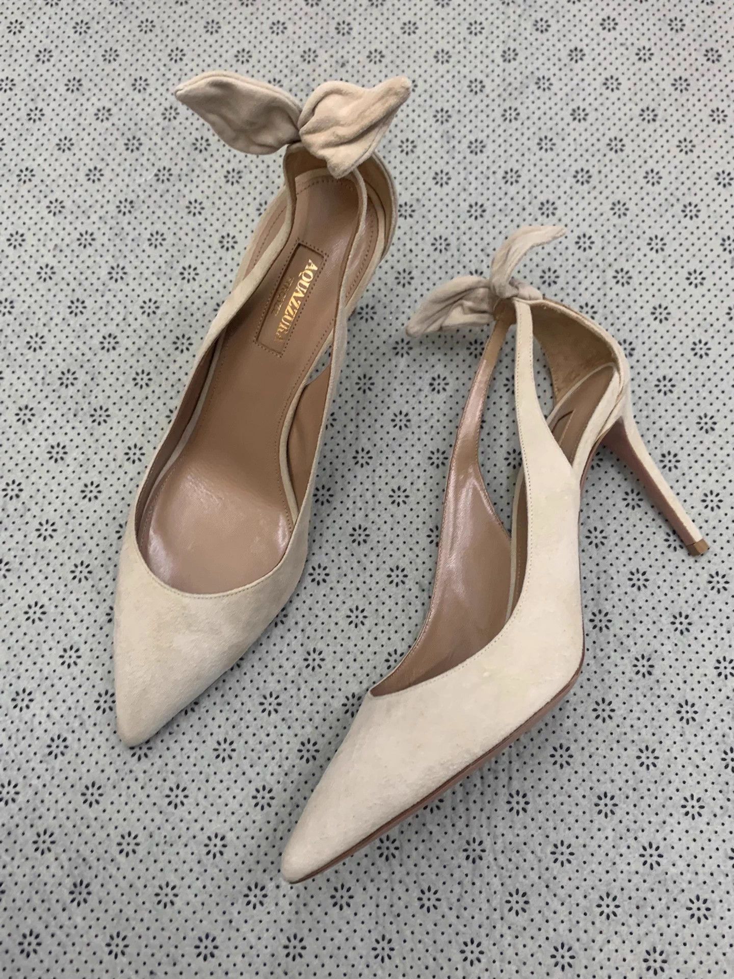 Aquazzura Aquazzura Gold Pineapple Bow Suede Heels US38.5 Worn Size US 8 / IT 38 - 2 Thumbnail
