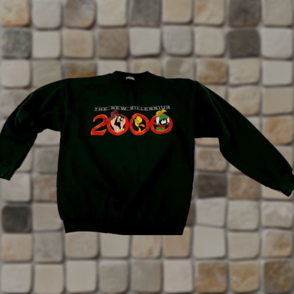 Disney Disney Sweatshirt Mens Medium Green 2000 1999 New Millennium Pullover All Seasons Sweatshirt M Green Disney Mens Pullover 24in long 22in pit to pit Size US M / EU 48-50 / 2 - 1 Thumbnail