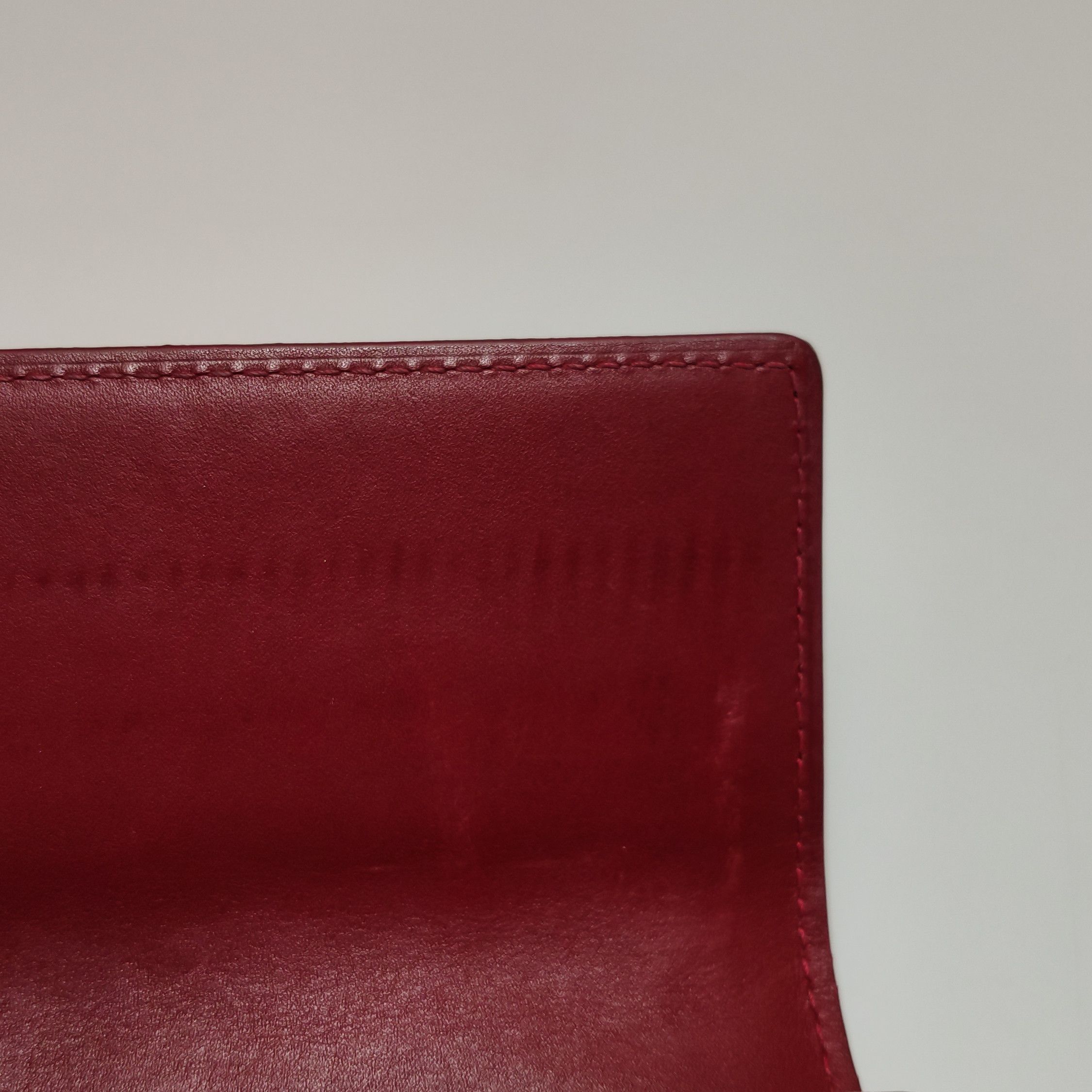 Louis Vuitton Louis Vuitton (LV) Cowhide patent leather embossed monogram Size ONE SIZE - 7 Thumbnail