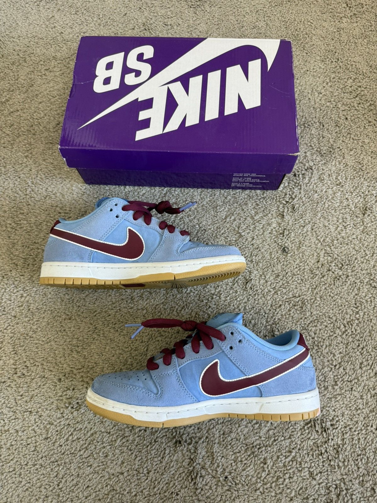Nike SB Nike SB Phillies Dunk Low PRM Size US 5.5 / EU 38 - 6 Thumbnail