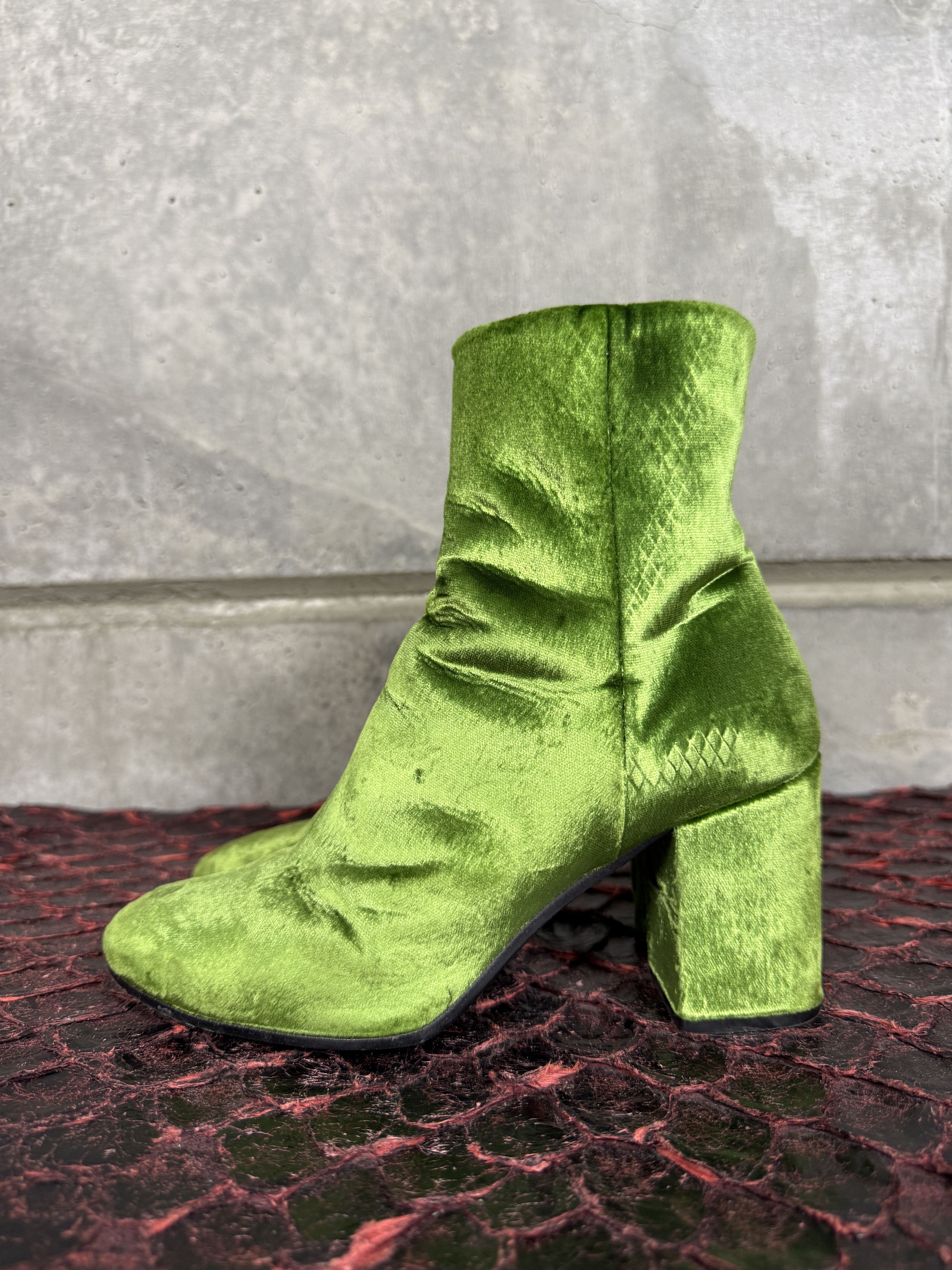 Balenciaga Balenciaga Ville Velvet/Leather Ankle Boots Size US 7 / IT 37 - 3 Thumbnail
