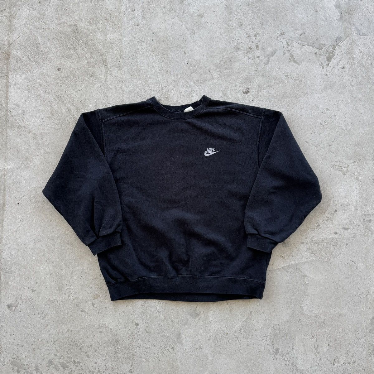 Nike Vintage 90s Nike Baggy Crewneck Sweatshirt Faded Y2K Boxy Size US XL / EU 56 / 4 - 1 Thumbnail