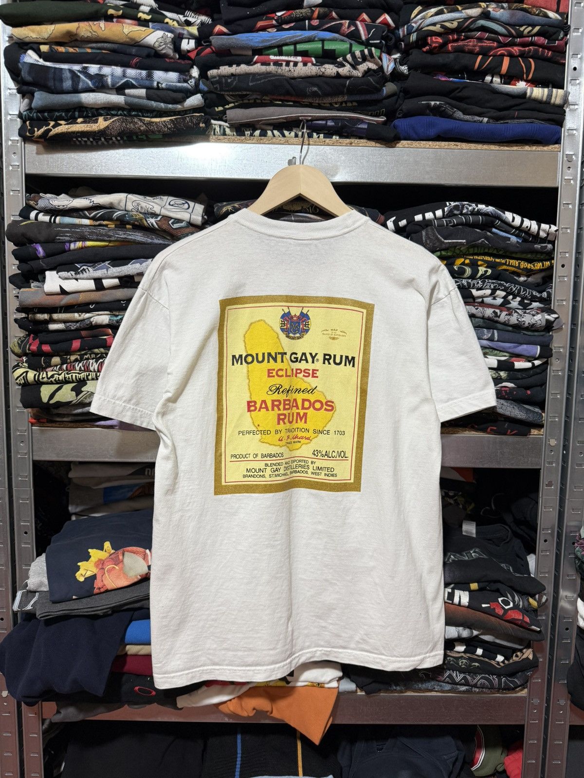 Vintage Vintage 1990’s Mount Gay Refinded Barbados Rum T-Shirt Y2K Size US M / EU 48-50 / 2 - 1 Thumbnail