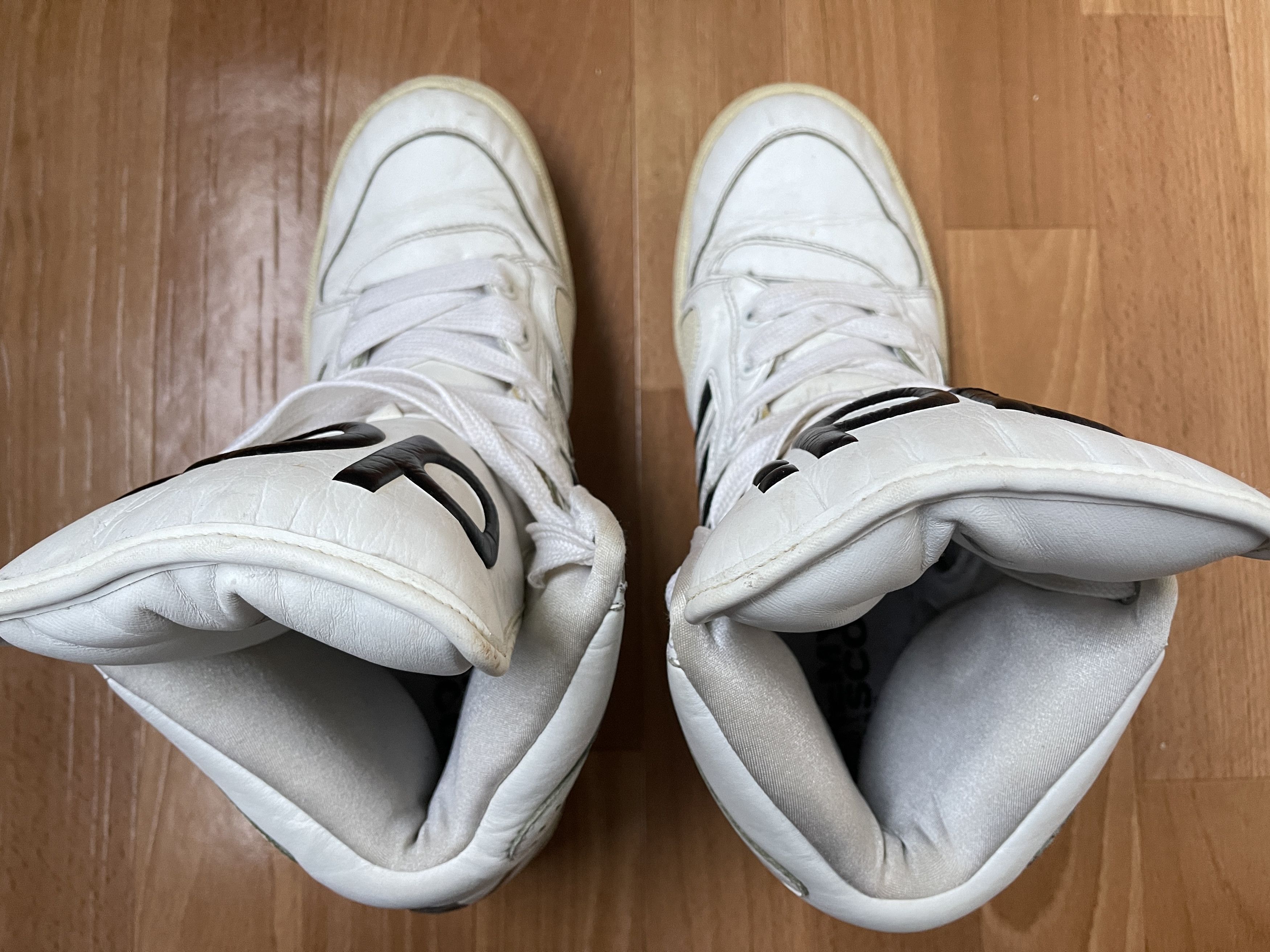 Adidas × Jeremy Scott Adidas sneakers, Jeremy Scott Instinct, Hi Top shoes, V24529 Size US 11.5 / EU 44-45 - 10 Thumbnail