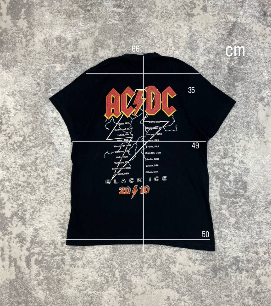 AC/DC AC/DC 2010 World Tour T-shirt, Size S Size US S / EU 44-46 / 1 - 10 Thumbnail