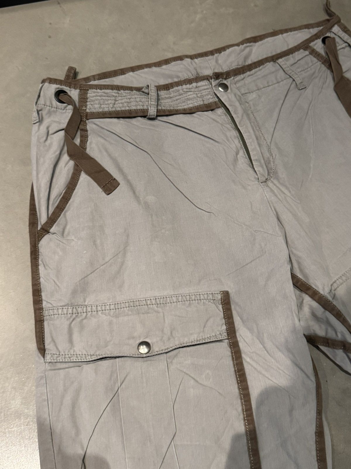 Vintage Very cool vintage grey parachute pants with brown detailing Size US 32 / EU 48 - 3 Thumbnail