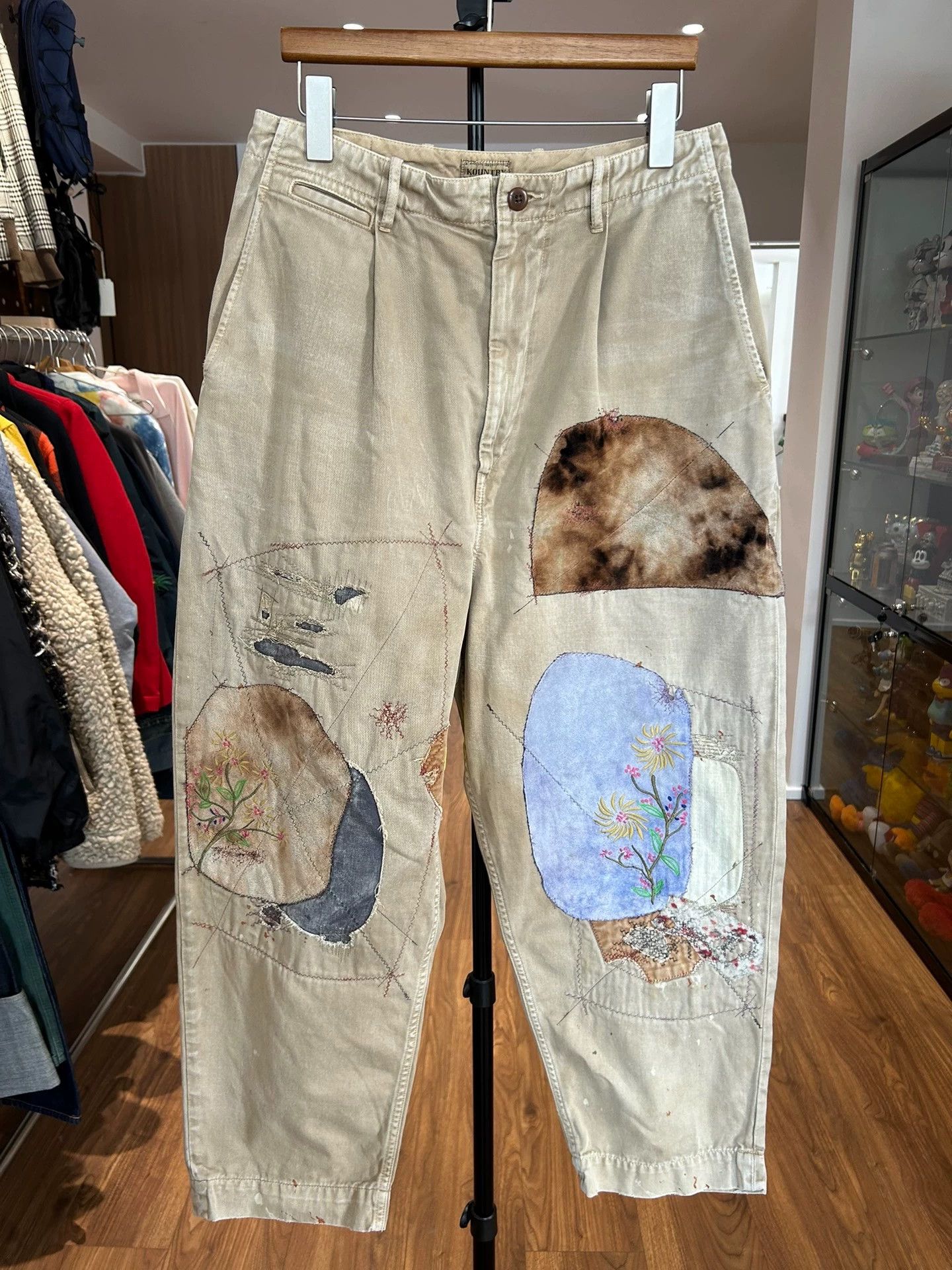 Kapital Kapital Erosion embroidery patch knife cut smiling pants Size US 34 / EU 50 - 1 Thumbnail