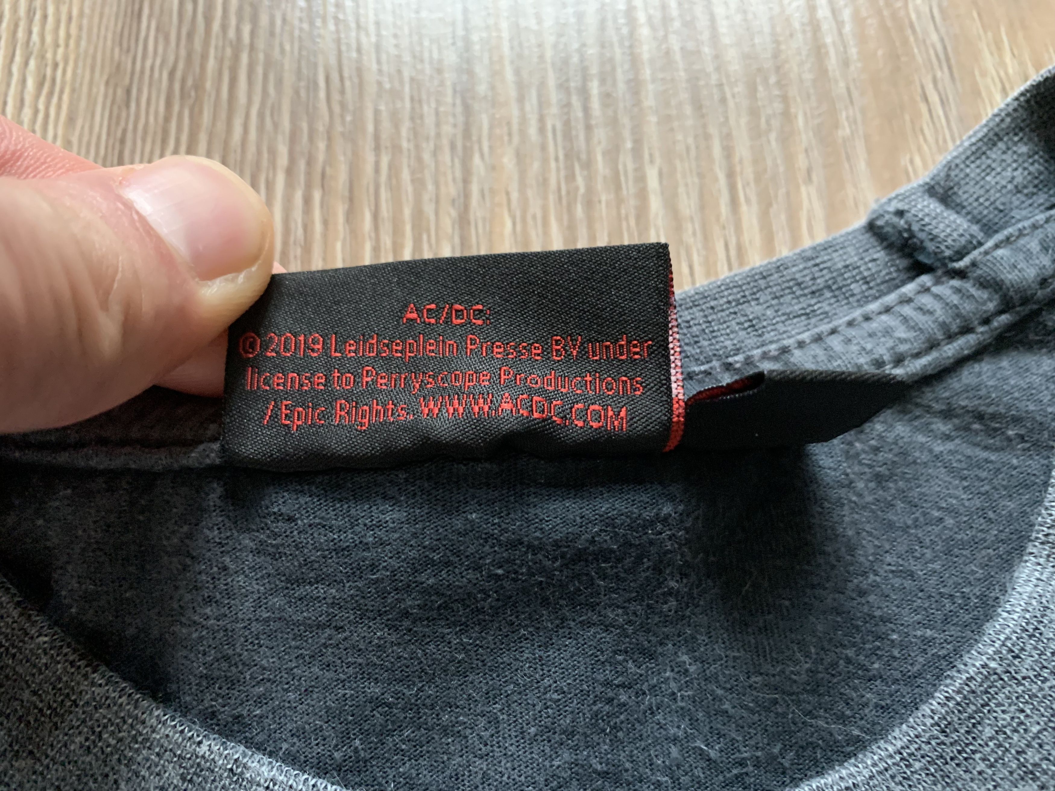 AC/DC AC/DC Vintage Printed T-Shirt Size US XS / EU 42 / 0 - 7 Thumbnail