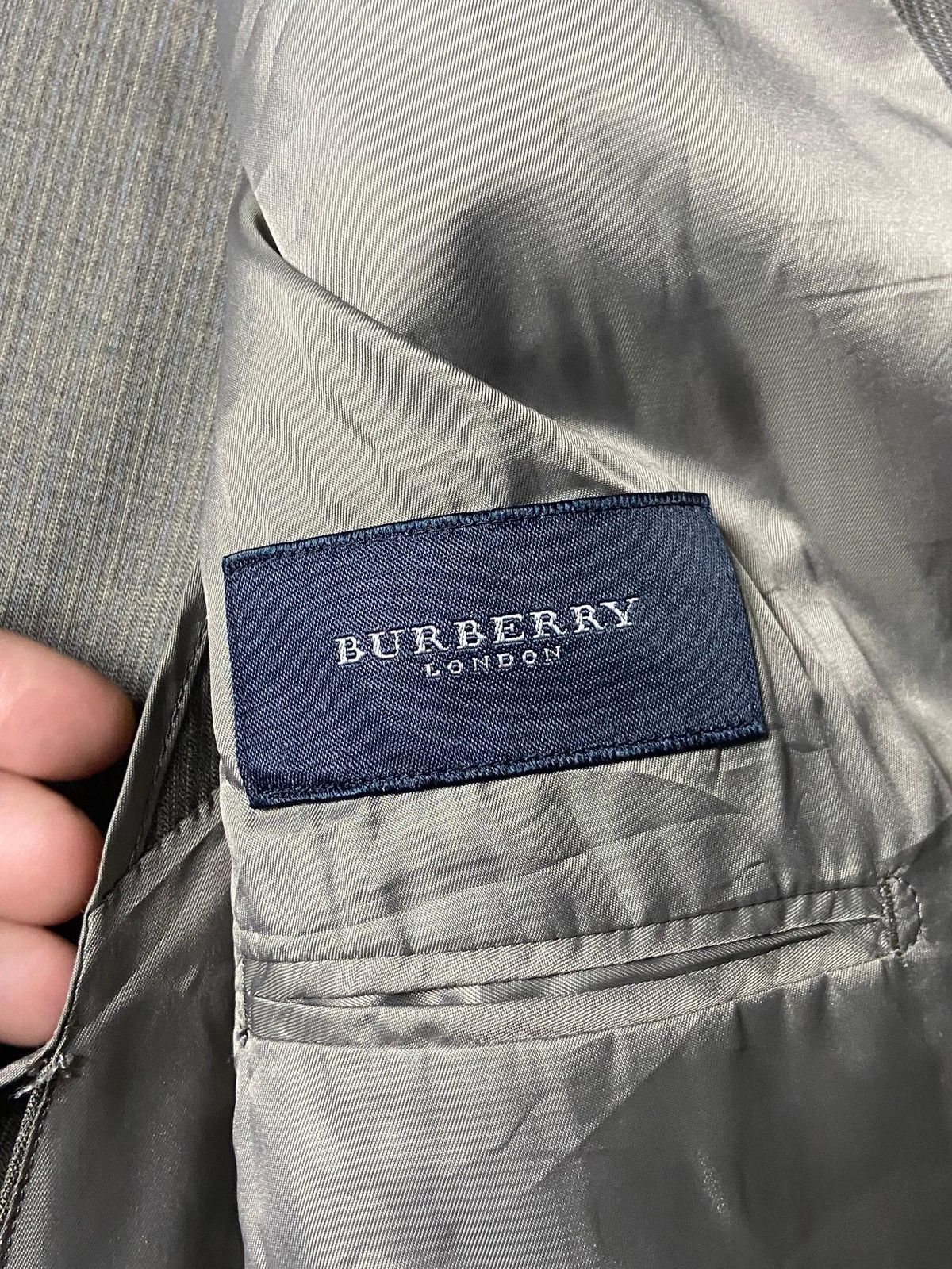 Burberry Burberry London Double Breasted Blazer (157) Size US S / EU 44-46 / 1 - 6 Thumbnail