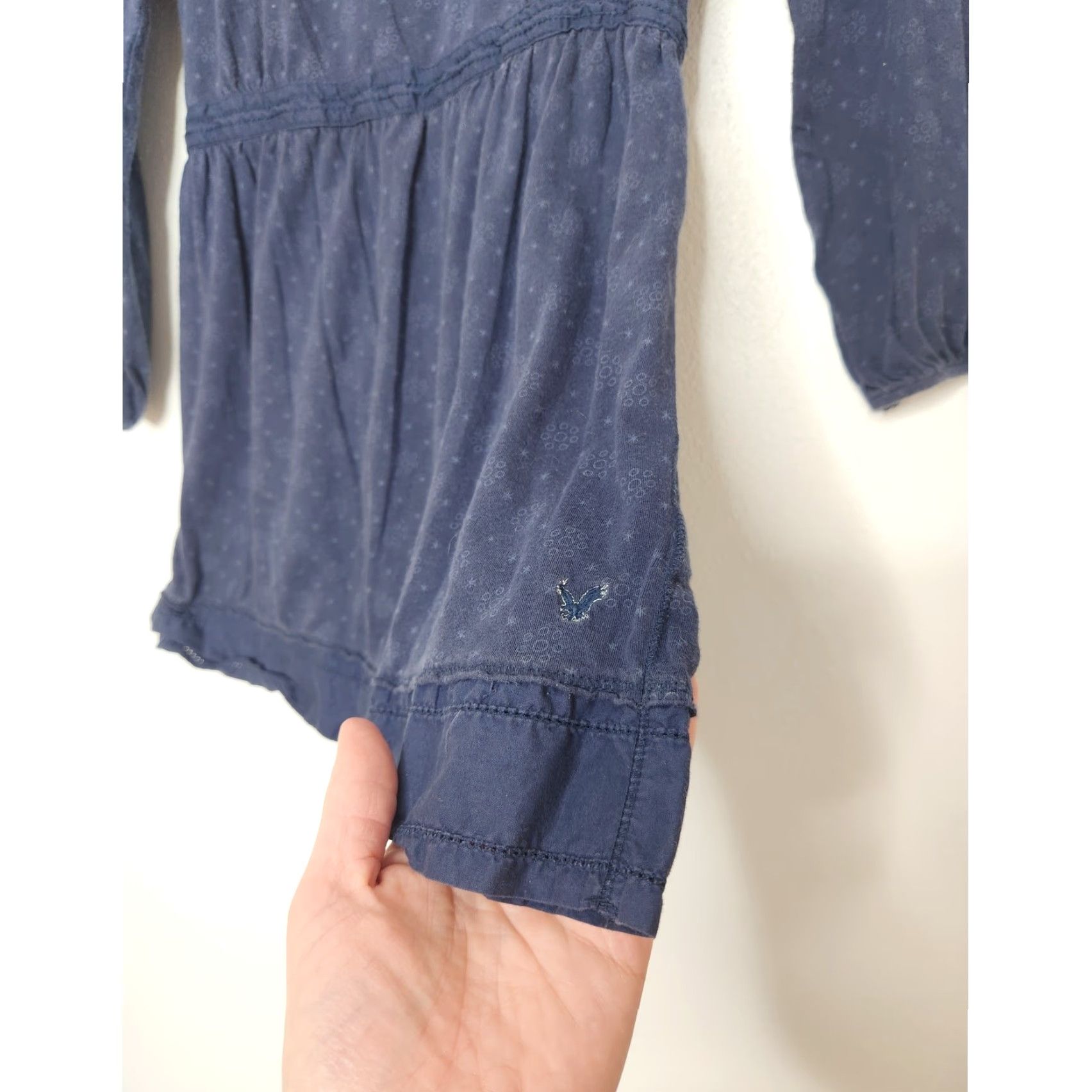 Vintage VINTAGE American Eagle T-Shirt Square Neck Tie Back Peplum Small Blue Floral Boho Y2K 90s Womens Small Blue Flowers Shirt Size S / US 4 / IT 40 - 3 Thumbnail
