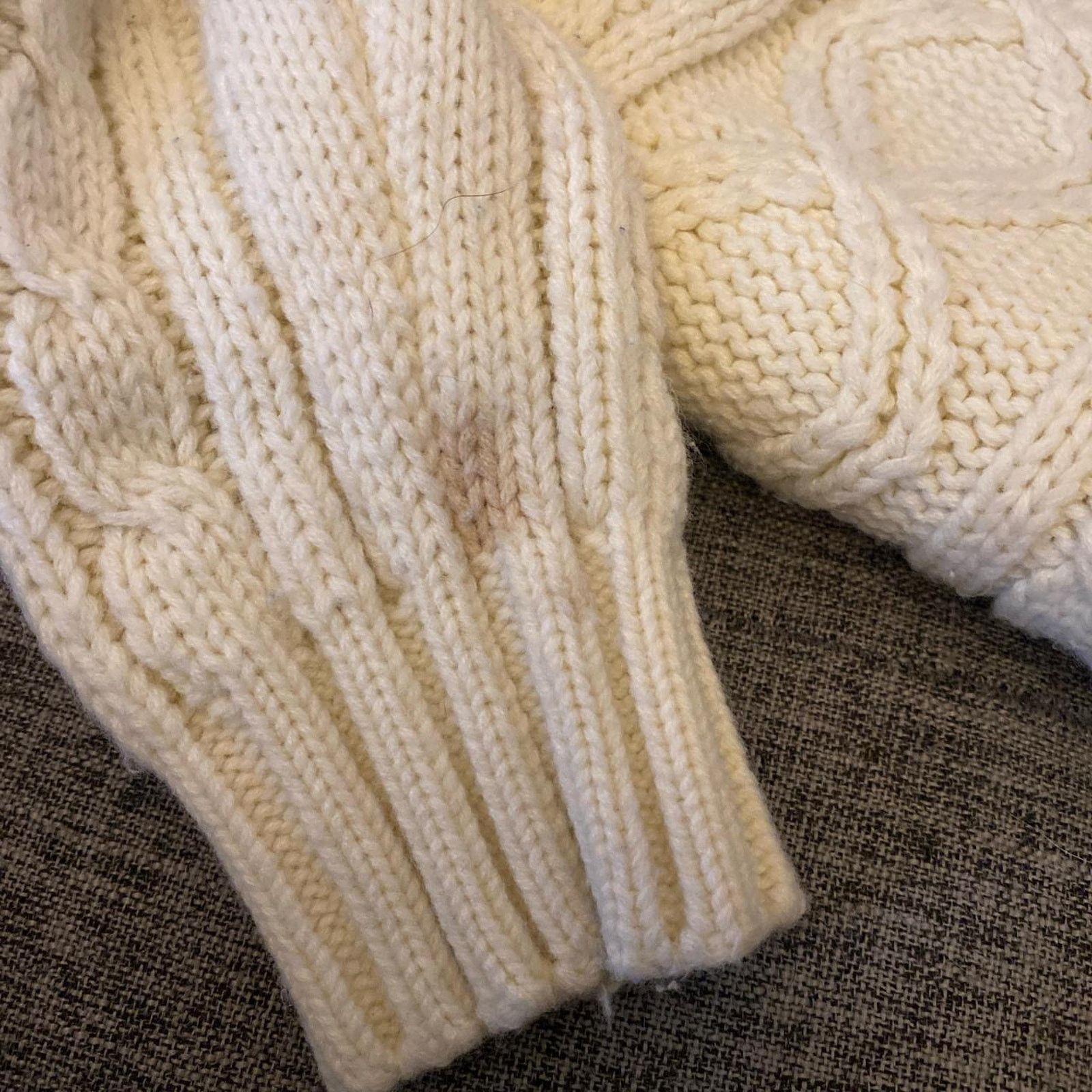 Other Cream vintage 1970s acrylic cardigan Size M / US 6-8 / IT 42-44 - 6 Thumbnail