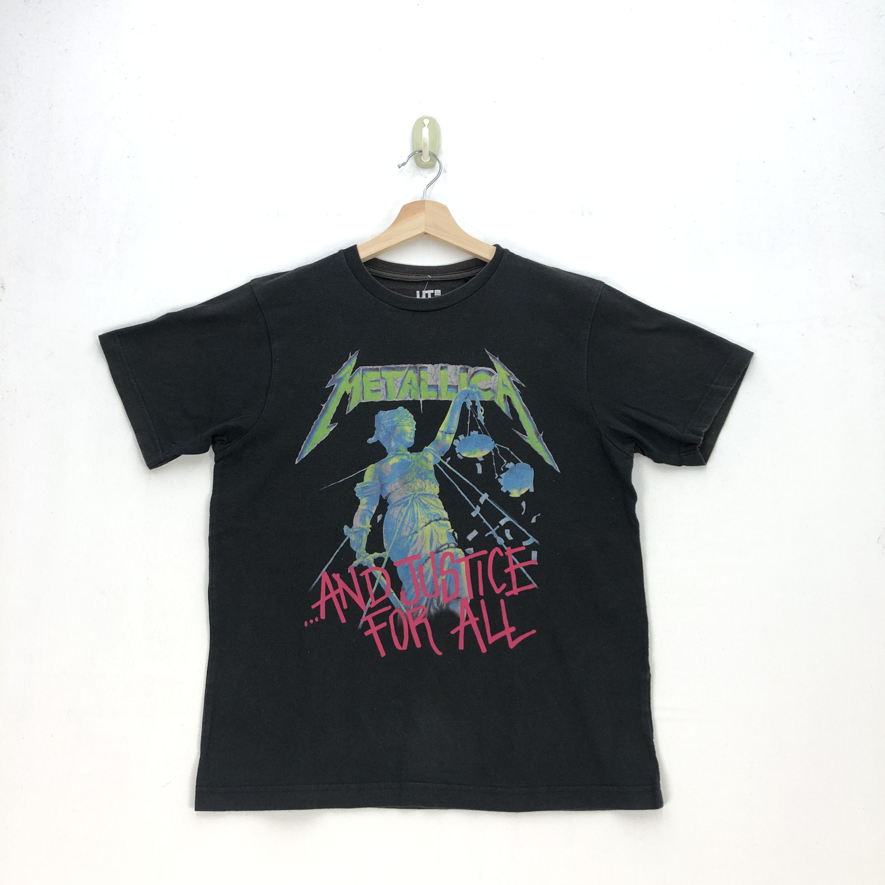 Band Tees Y2k Metallica T Shirt Metallica Rock Band Tour Tees Size US M / EU 48-50 / 2 - 1 Thumbnail