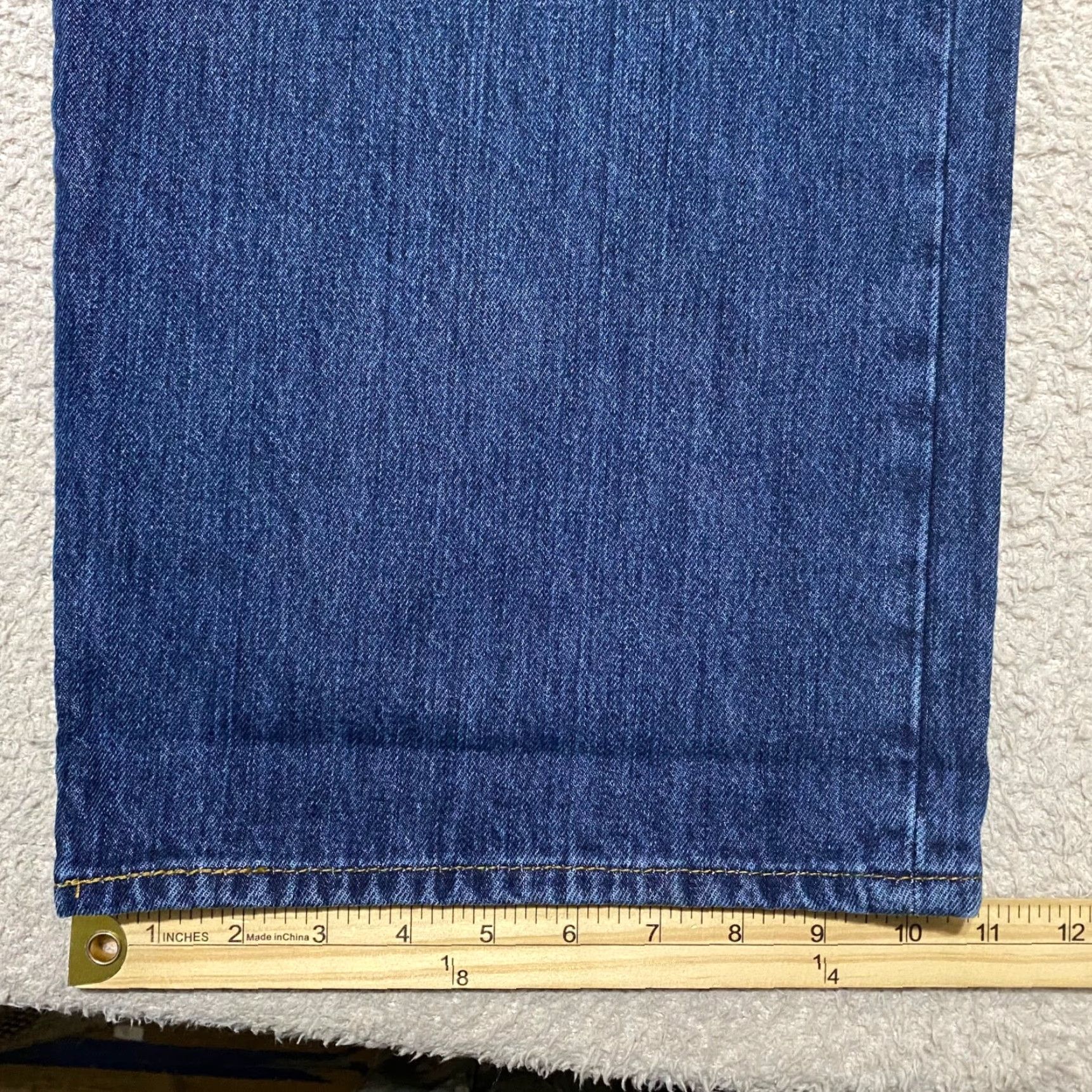 Levi's NWT Levi's 501 Mens Jeans 52x30 Blue Denim Dark Wash Classic Fit Jeans Men's Straight 5-Pocket Design Inseam 28 in Size US 34 / EU 50 - 2 Thumbnail