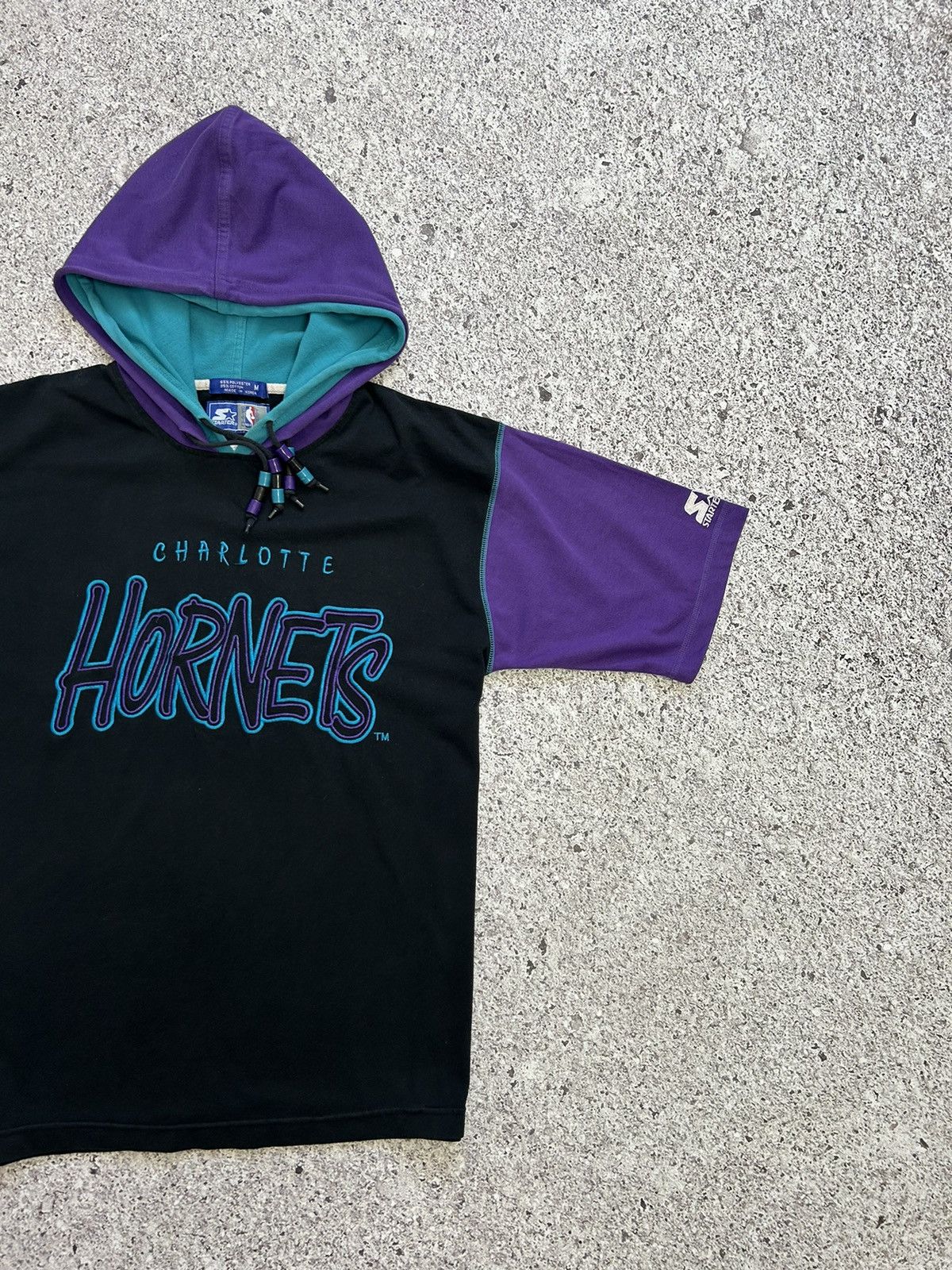 NBA × Starter Vintage 90’s Charlotte Hornets NBA Crazy American T-Shirt Size US M / EU 48-50 / 2 - 4 Thumbnail