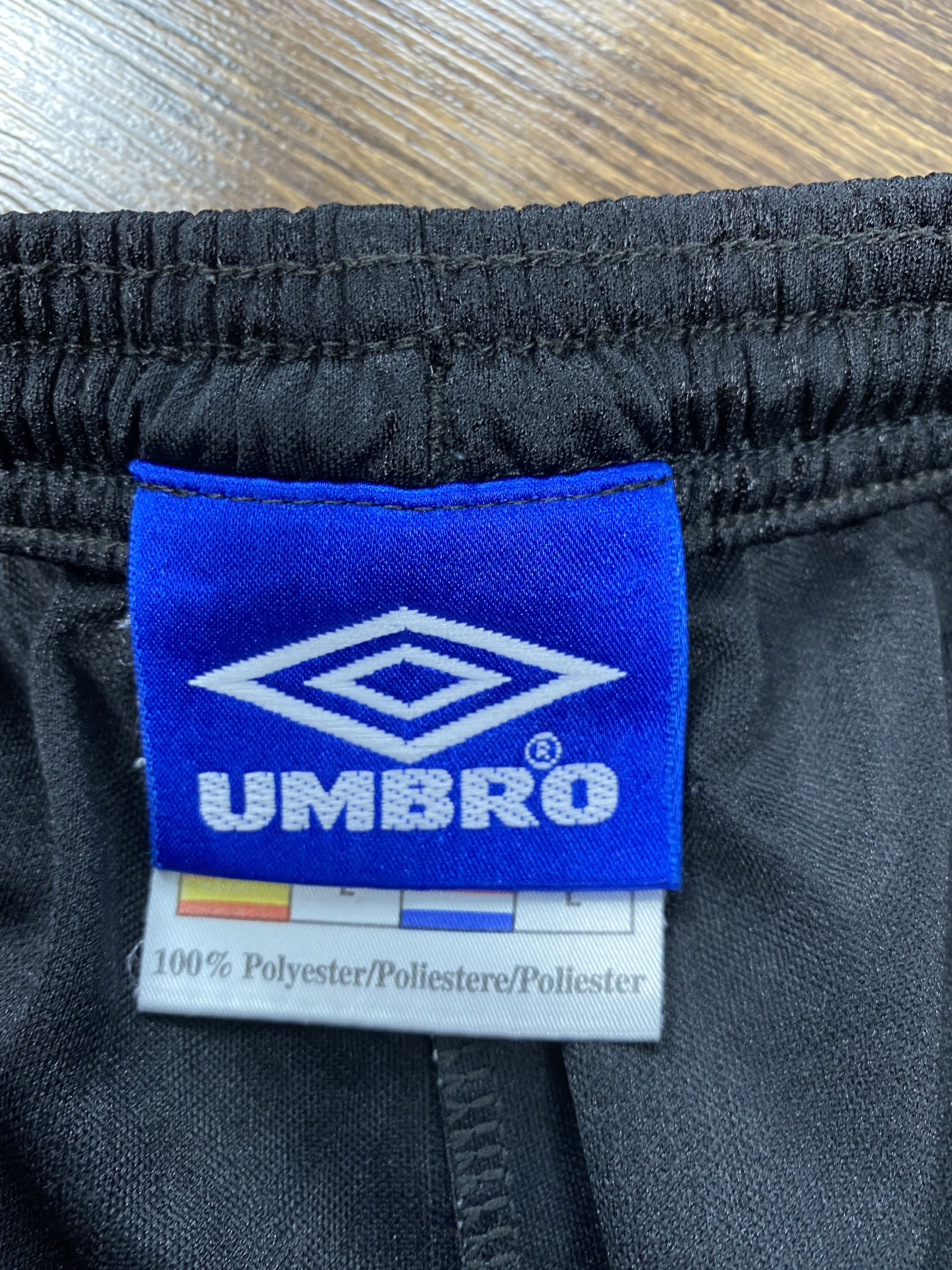 Umbro × Vintage Umbro vintage monogram shorts y2k Size US 34 / EU 50 - 4 Thumbnail