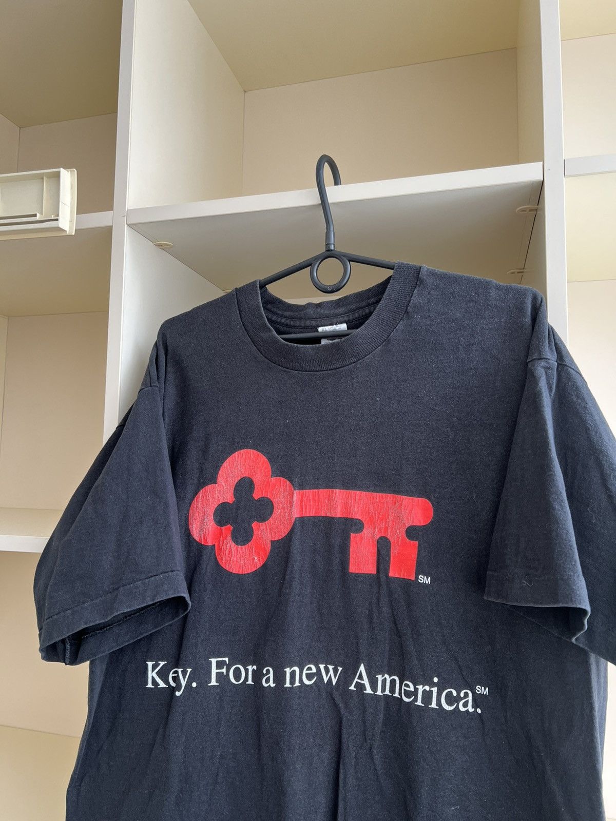 Vintage Vintage 90s Key. For a new America T-Shirt Made in USA Size US XL / EU 56 / 4 - 2 Thumbnail
