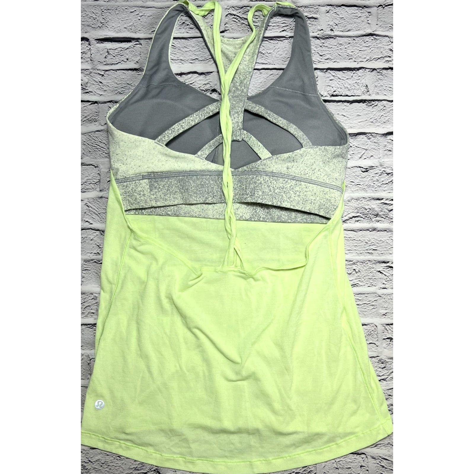 Lululemon Lululemon Tank Sports Bra 6 Lime Gray Layered Twisted Strap Women Size 6 Green Sports Size ONE SIZE - 3 Thumbnail