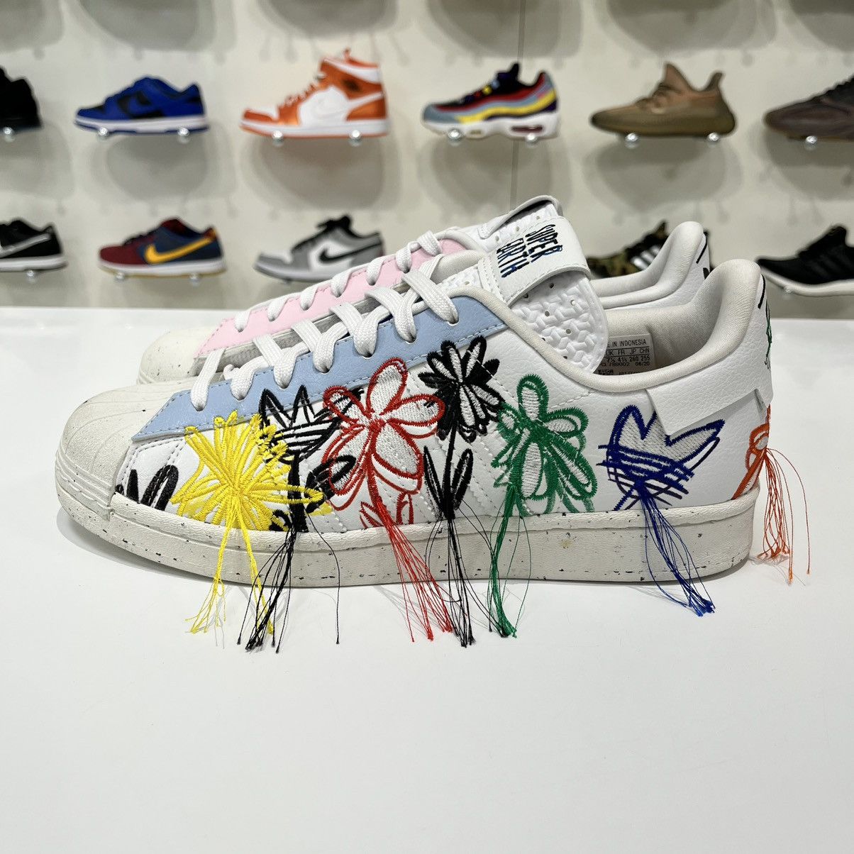 Adidas Adidas Superstar Sean Wotherspoon Superearth Size US 8 / EU 41 - 3 Thumbnail
