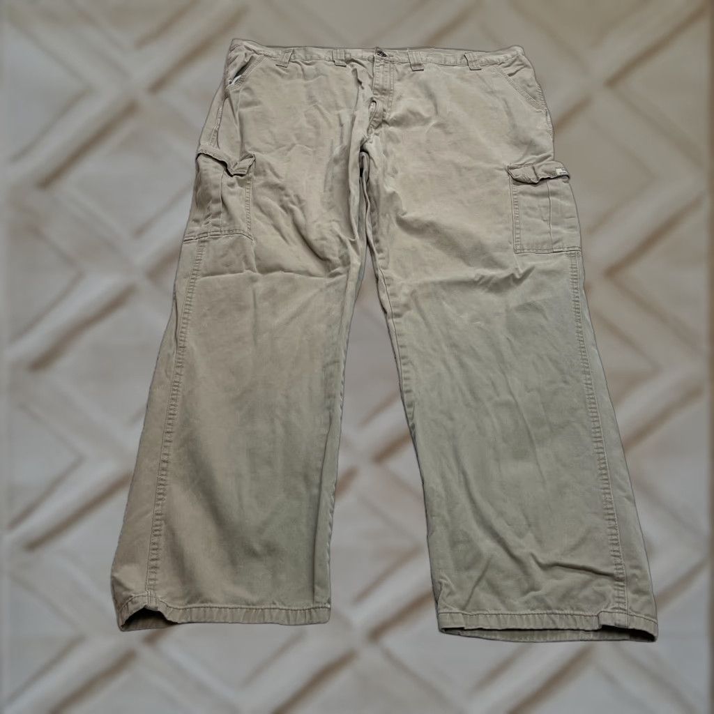 Wrangler Wrangler Cargo Pants Mens 44x30 Brown Biege Kahki High Rise Slacks Cotton Solid Size US 44 / EU 60 - 1 Thumbnail