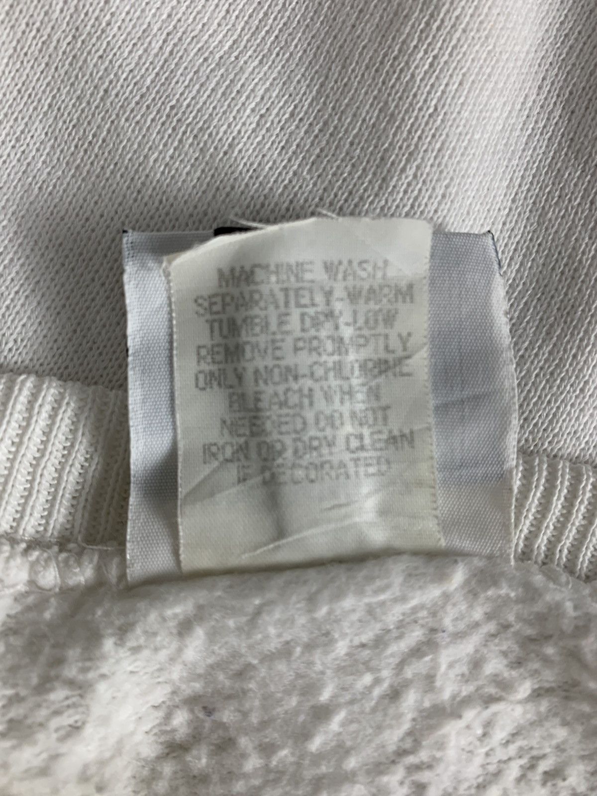Vintage Vintage Lee Clothing StreetWear SportWear Sweatshirt Size US XL / EU 56 / 4 - 10 Thumbnail
