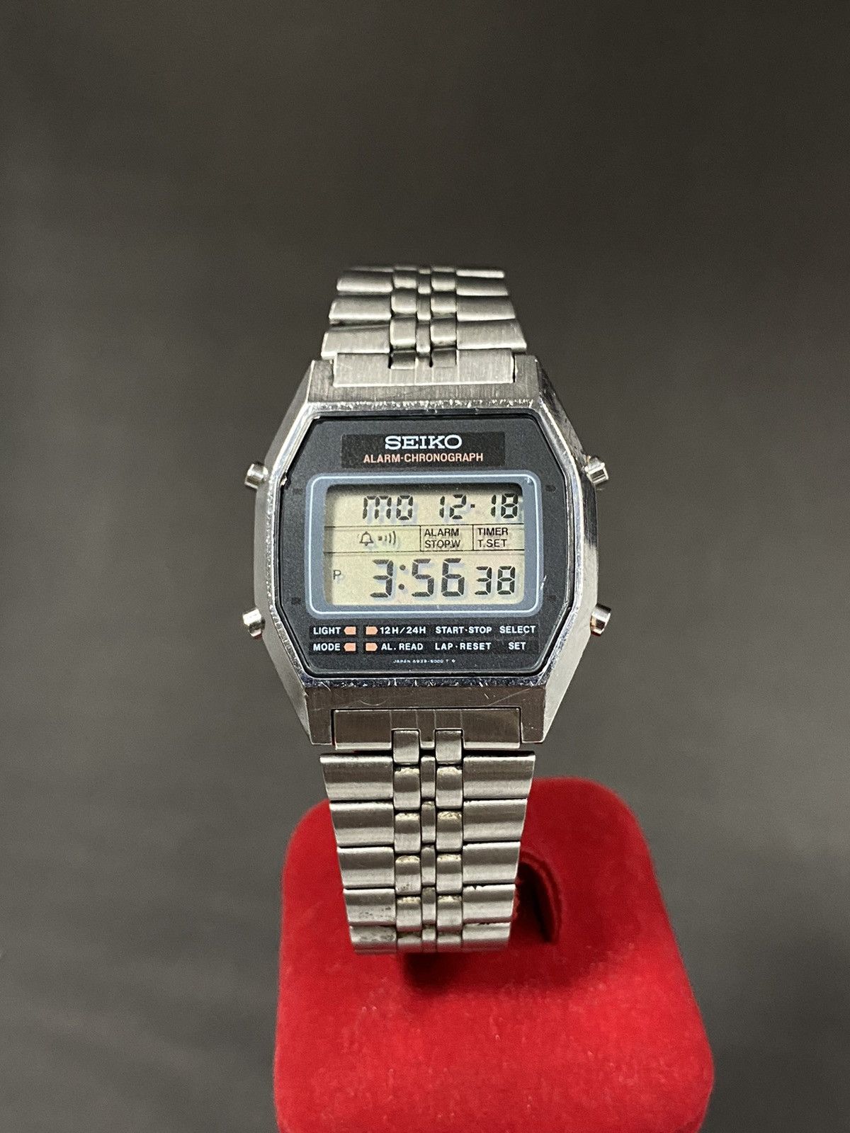 Vintage Vintage Seiko A939 5009 Japan Digital Men s Watch. Grailed