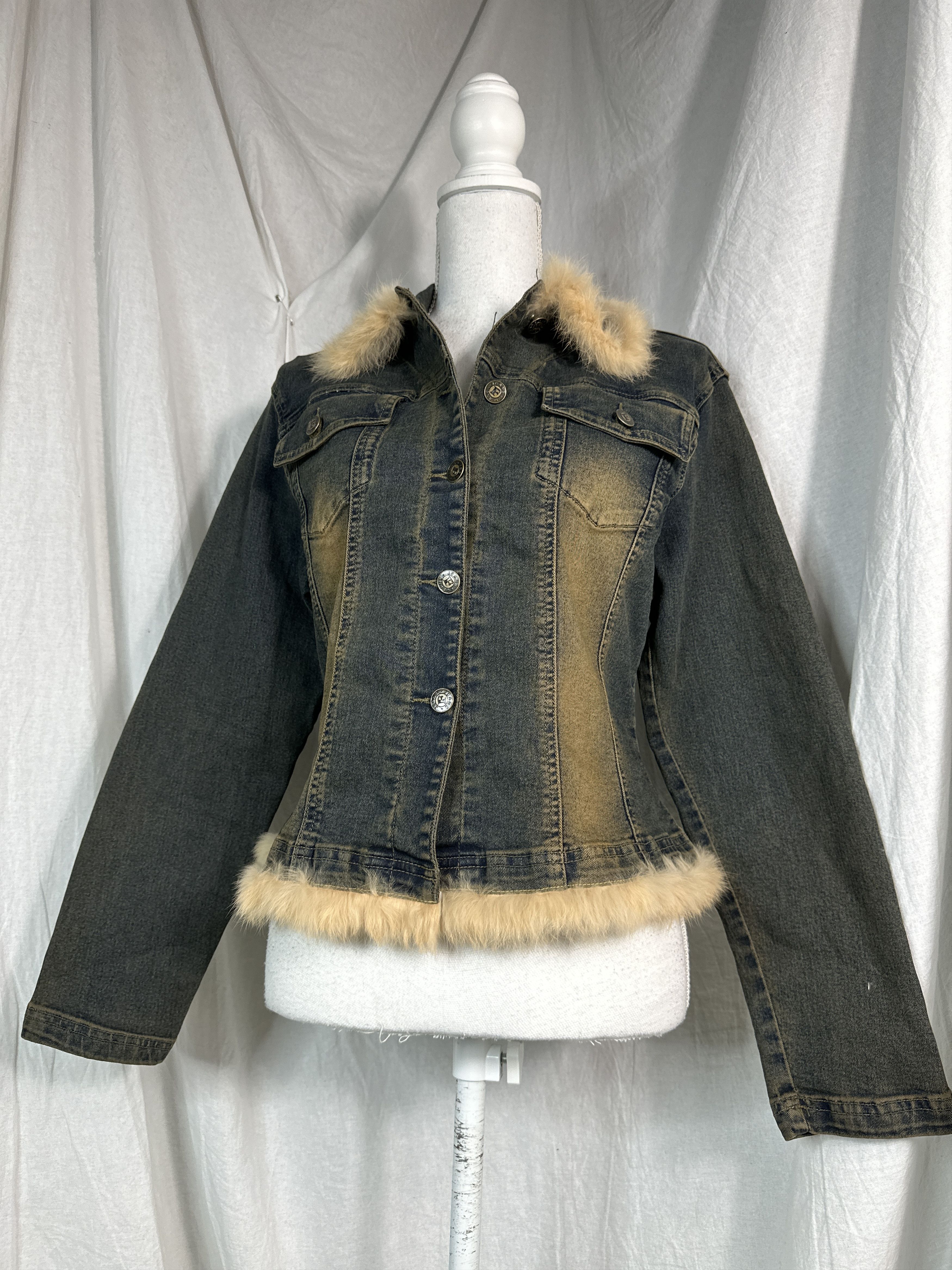 Vintage Vintage Denim Jeans Jacket Faded Fur Y2K Size M / US 6-8 / IT 42-44 - 1 Thumbnail