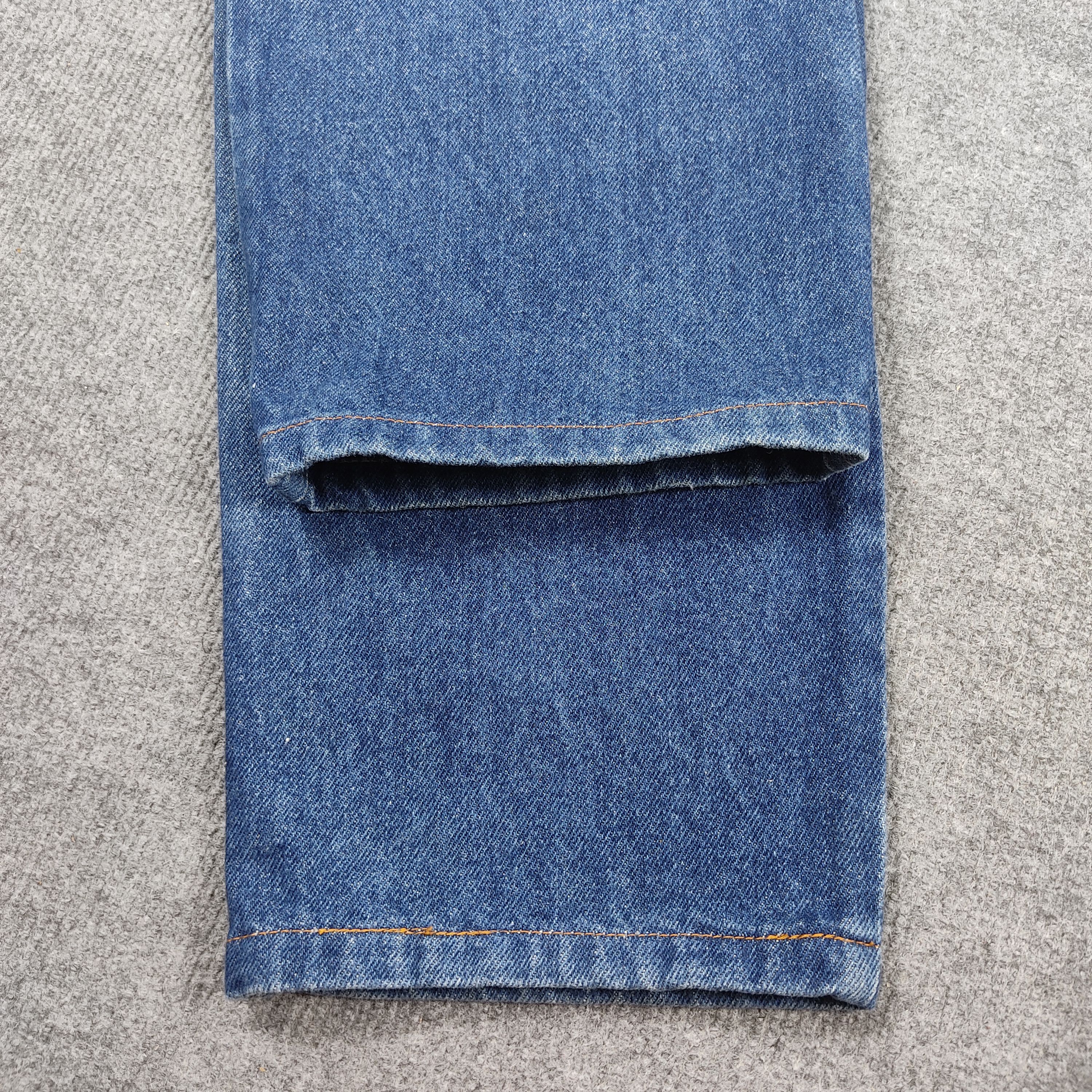 Trussardi × Vintage Vintage Trussardi Jeans Blue Wash L637 Size US 29 - 10 Thumbnail