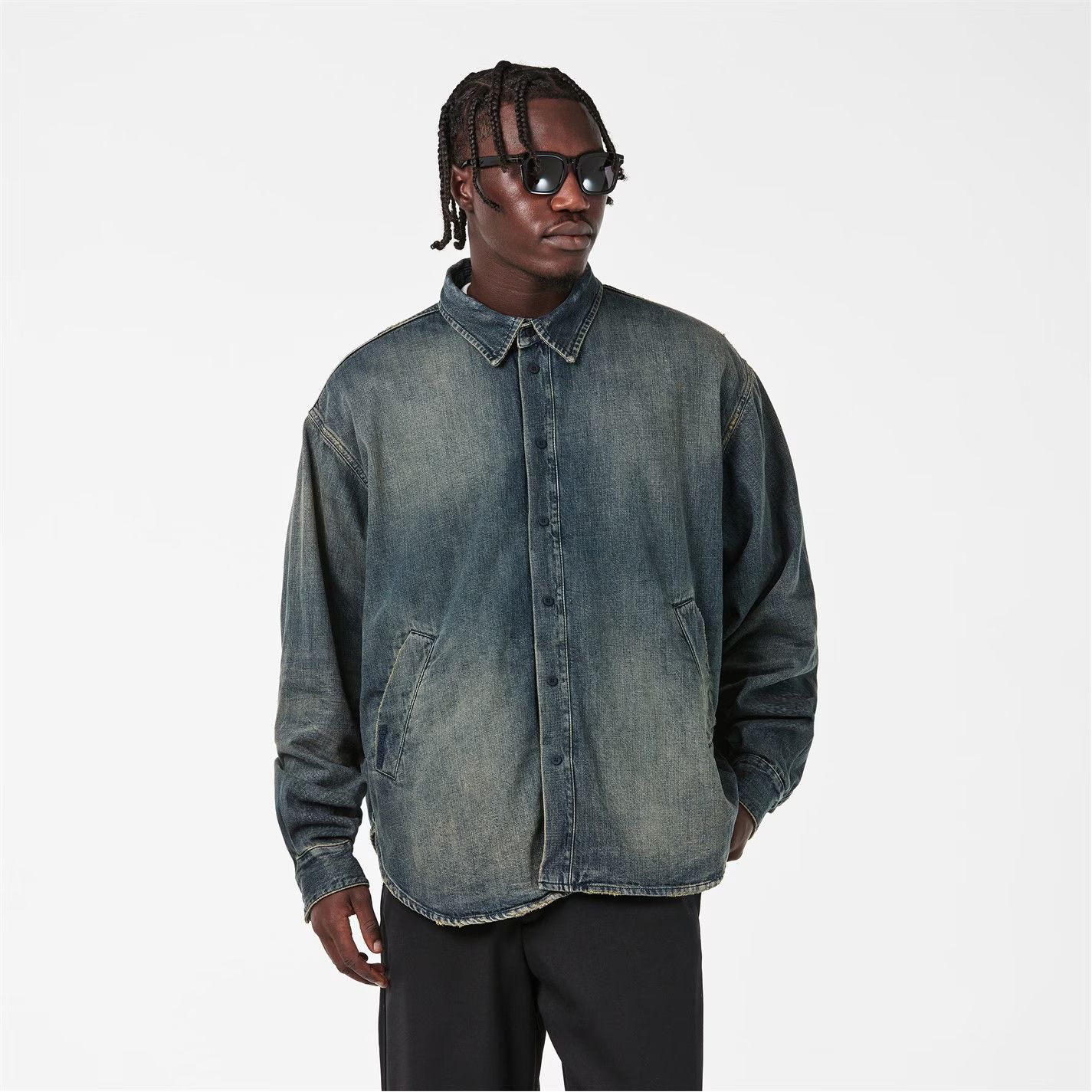 Balenciaga o1g2r1mq0226 Bal Overshirt In Blue Size US S / EU 44-46 / 1 - 3 Thumbnail