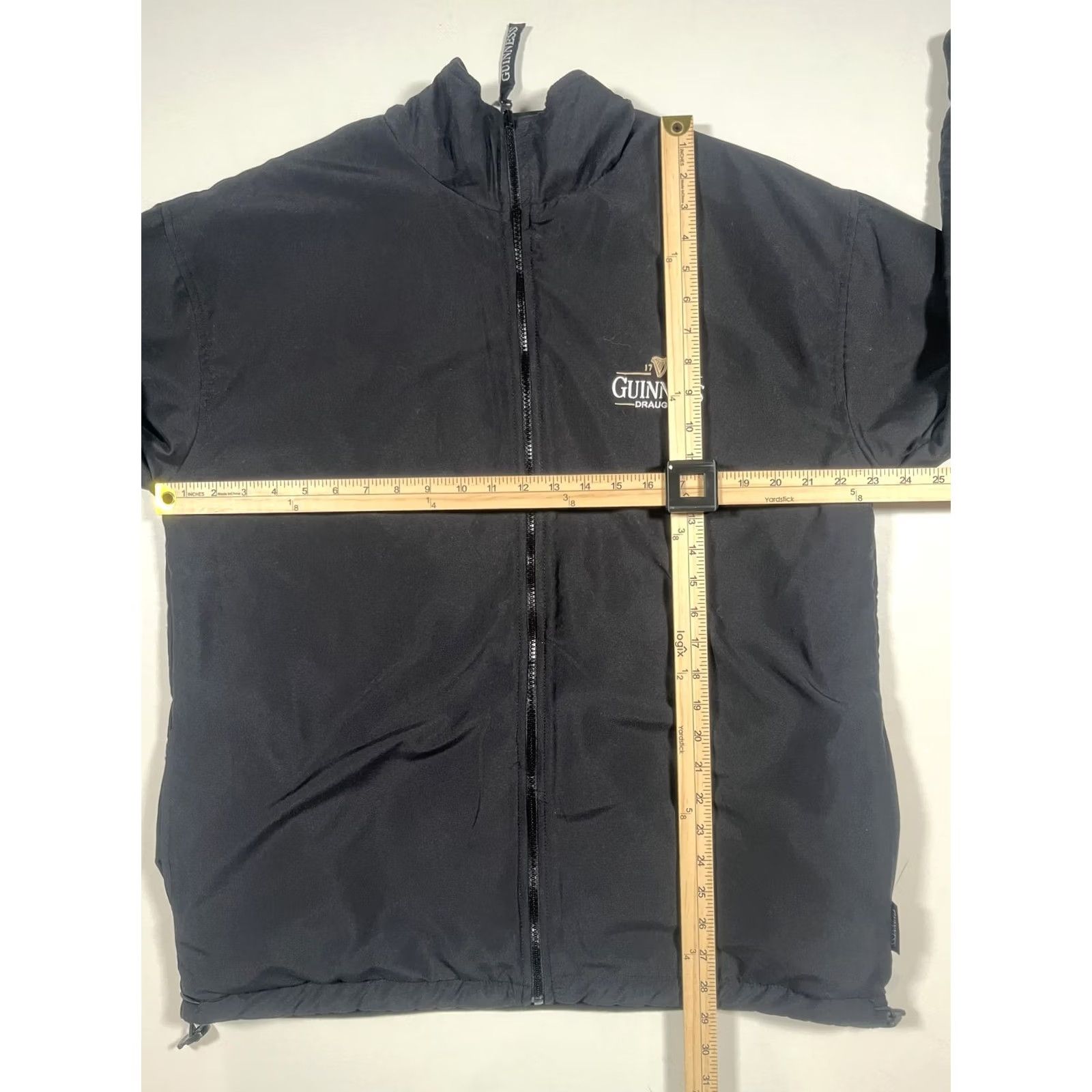 Vintage Guinness Jacket Mens Medium Black Reversible Puffer Coat Fleece Full Zip Pockets Beers Theme Size US M / EU 48-50 / 2 - 7 Thumbnail