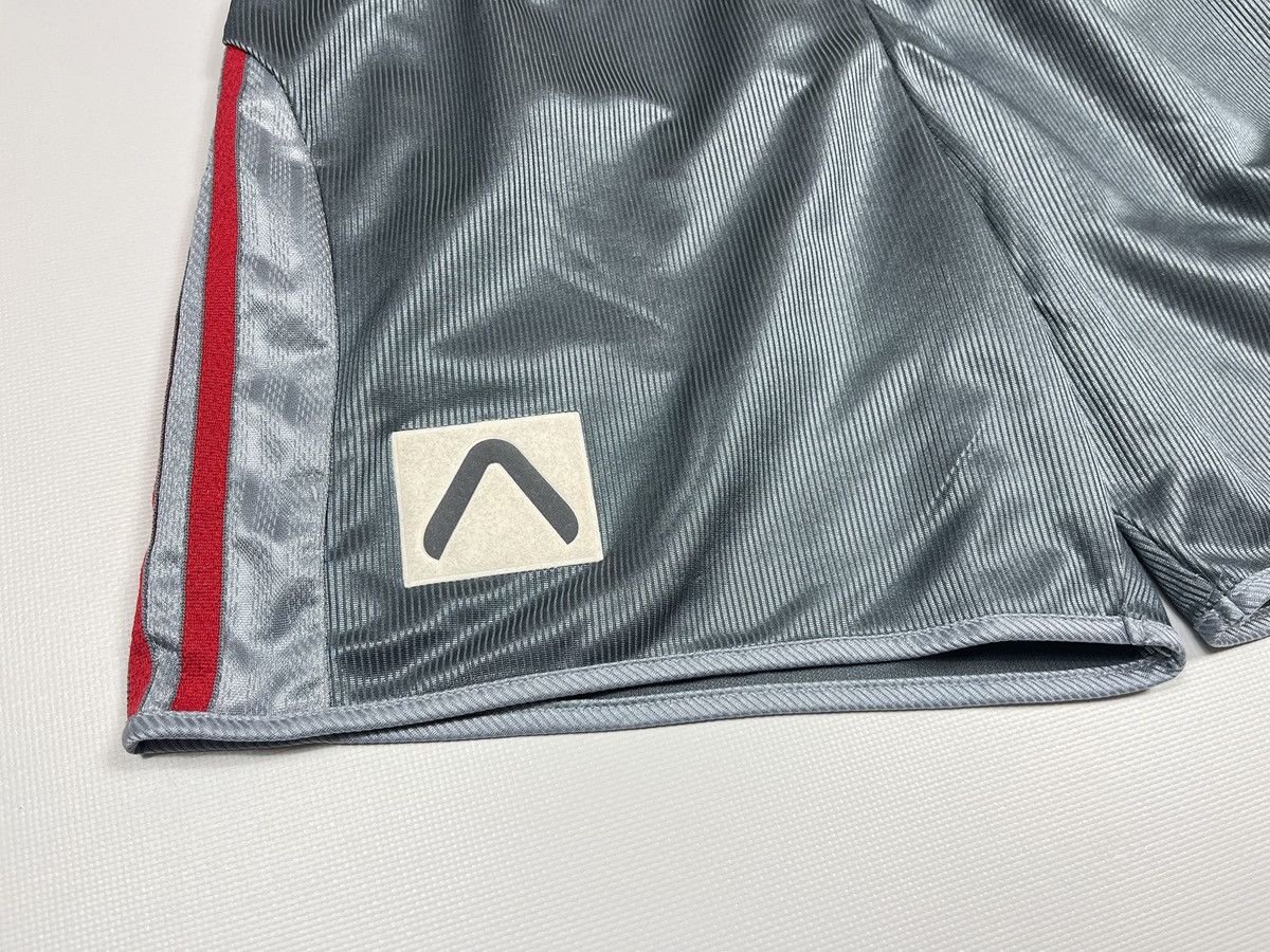 Adidas Adidas vintage Feyenoord Rotterdam Holland Soccer Shorts Size US 32 / EU 48 - 3 Thumbnail