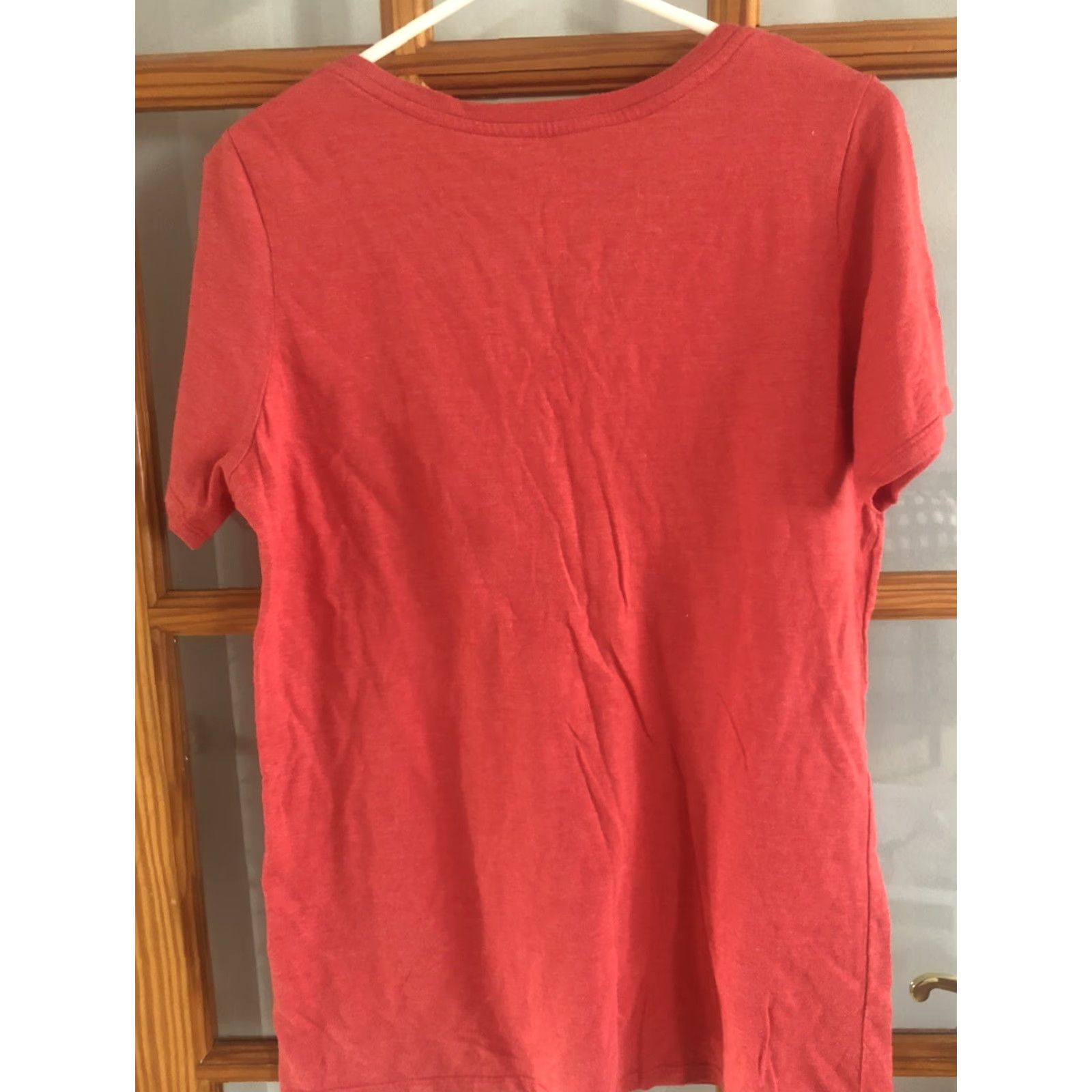 Nike VINTAGE NIKE Shirt Womens Red V-Neck Short Sleeve Sz L Dri-FIT Logo Running & Jogging Athletic Tee Size L / US 10 / IT 46 - 4 Thumbnail