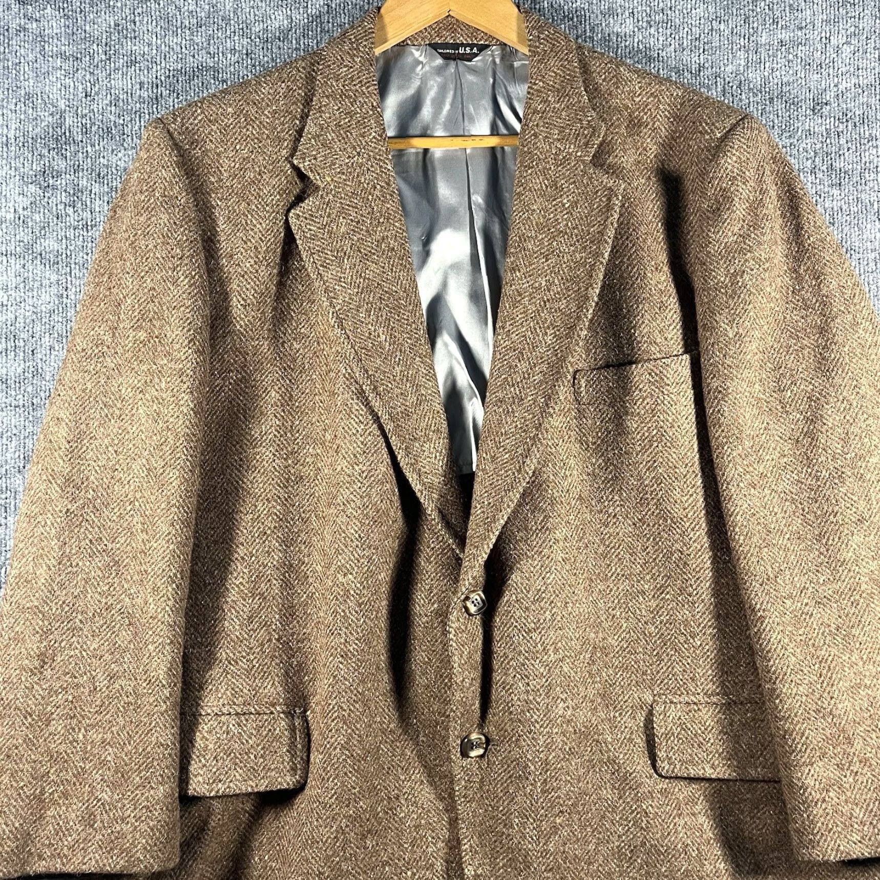 Vintage VINTAGE Woolrich Harris Tweed Sport Coat Blazer Wool Mens Large Brown Herringbone Woolrich Brand Tweed Blazer Mens- L Business Casual Size 42R - 2 Thumbnail
