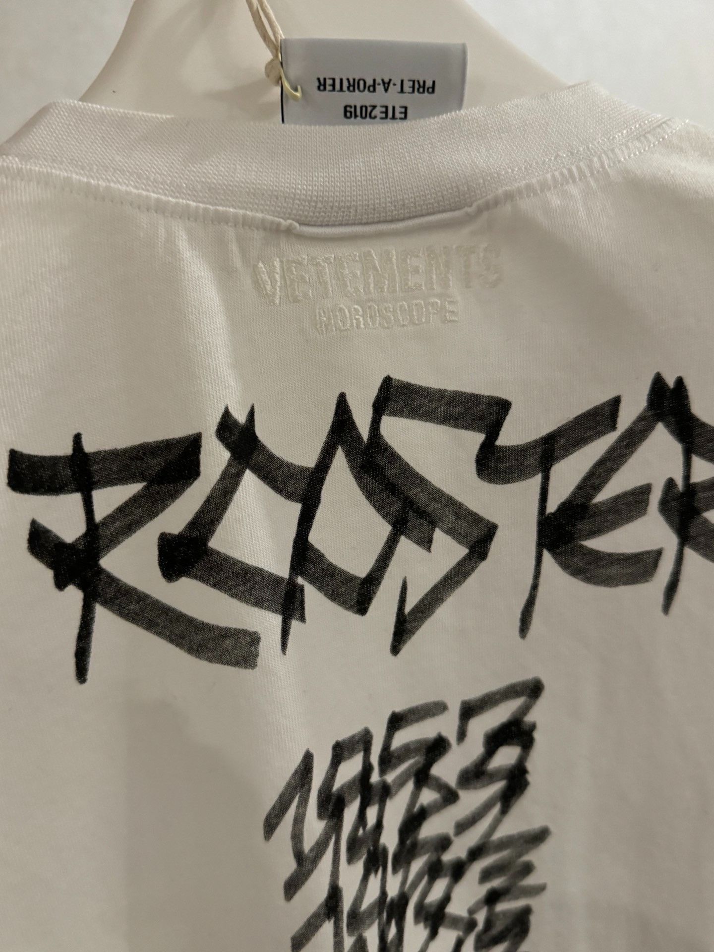 Vetements Vetements Chinese Zodiac Chicken Short Sleeve 2501-Nextarro Size US XS / EU 42 / 0 - 2 Thumbnail