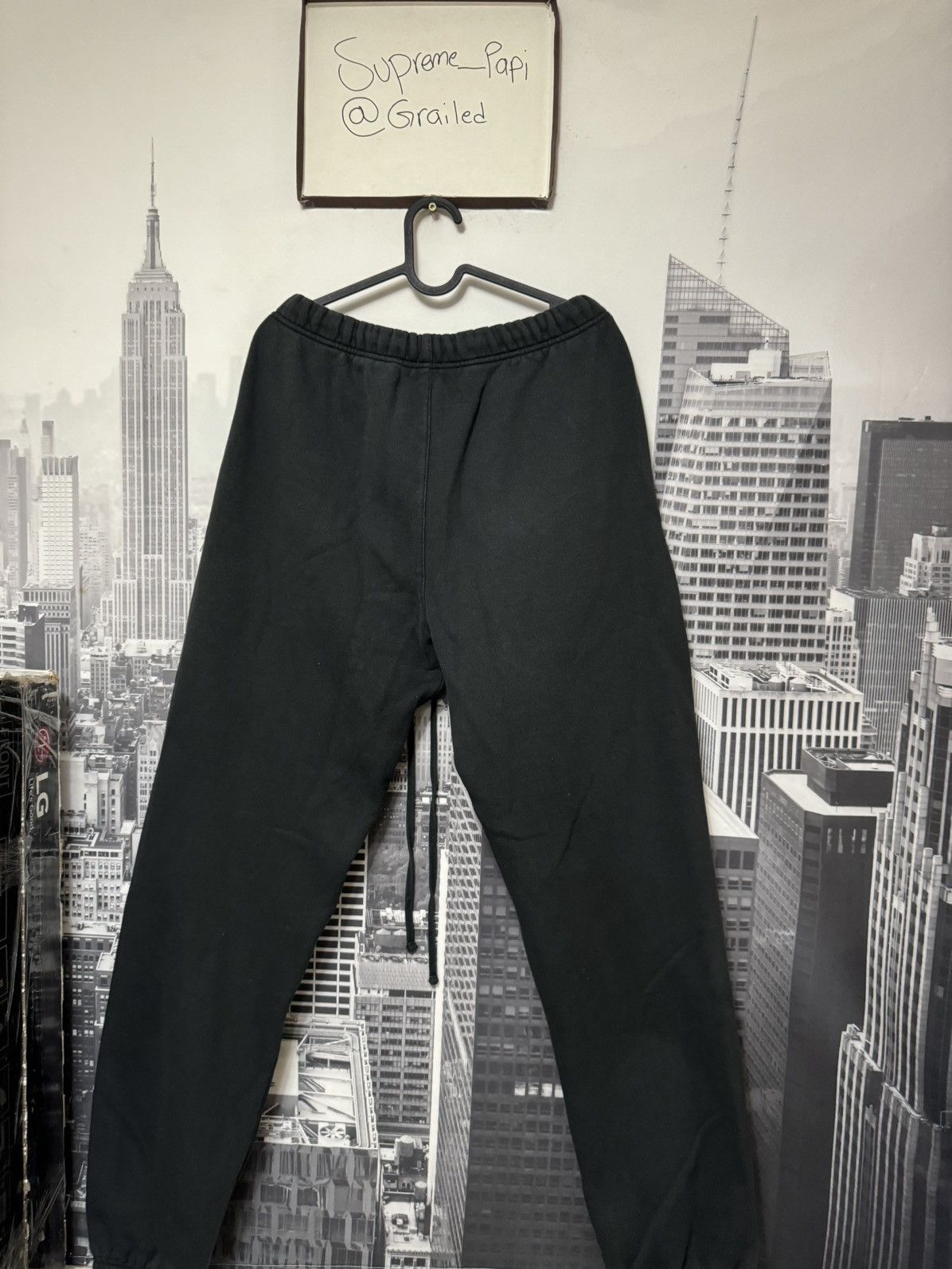 🔥Fear of God Essentials Sweatpants Stretch Limo SZ Large