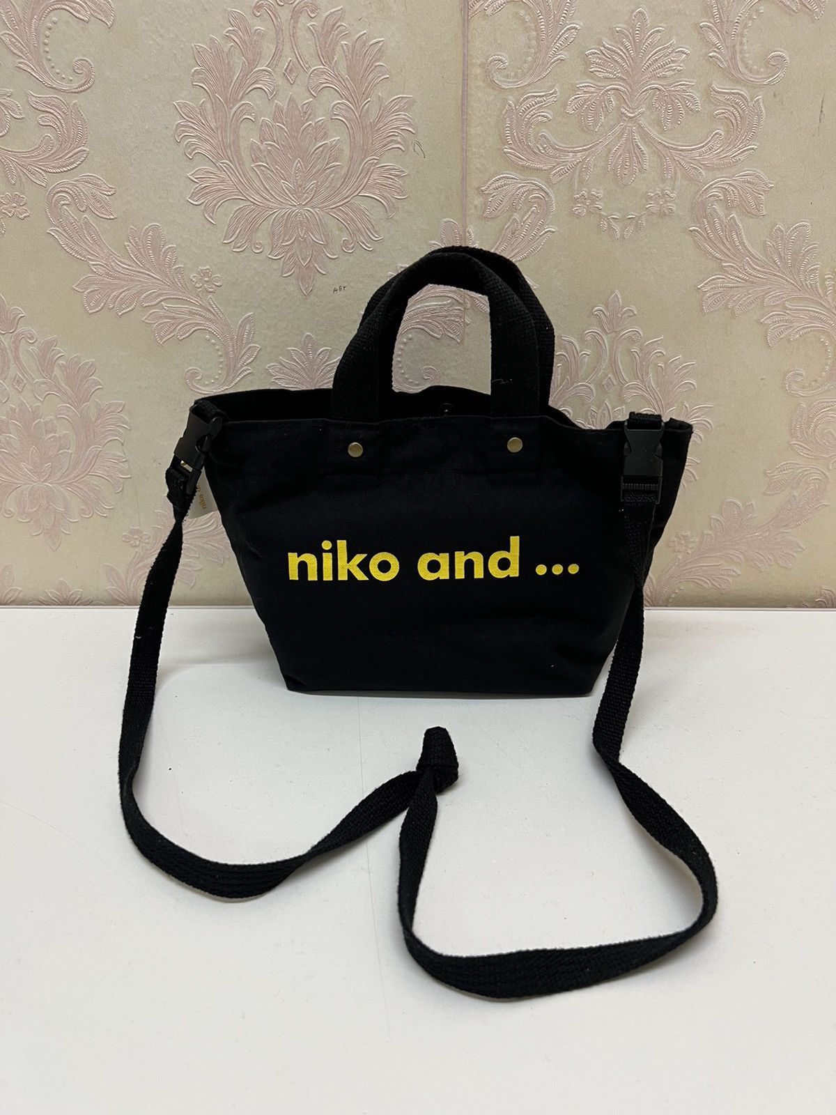Band Tees × Japanese Brand Japanese Brand Niko and … X The Beatles Sling Bag Size ONE SIZE - 4 Thumbnail