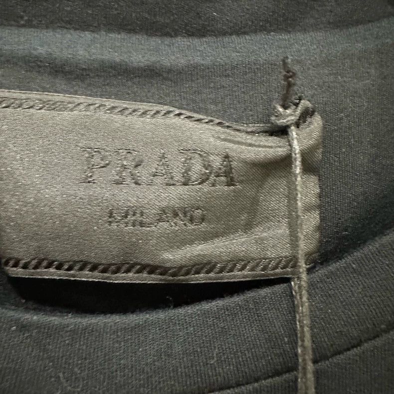 Prada Prada Triangle standard short sleeve black Size US S / EU 44-46 / 1 - 4 Thumbnail