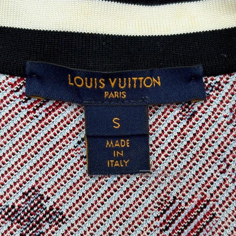 Louis Vuitton Louis Vuitton White full logo playing card mulberry silk n Size S / US 4 / IT 40 - 5 Thumbnail