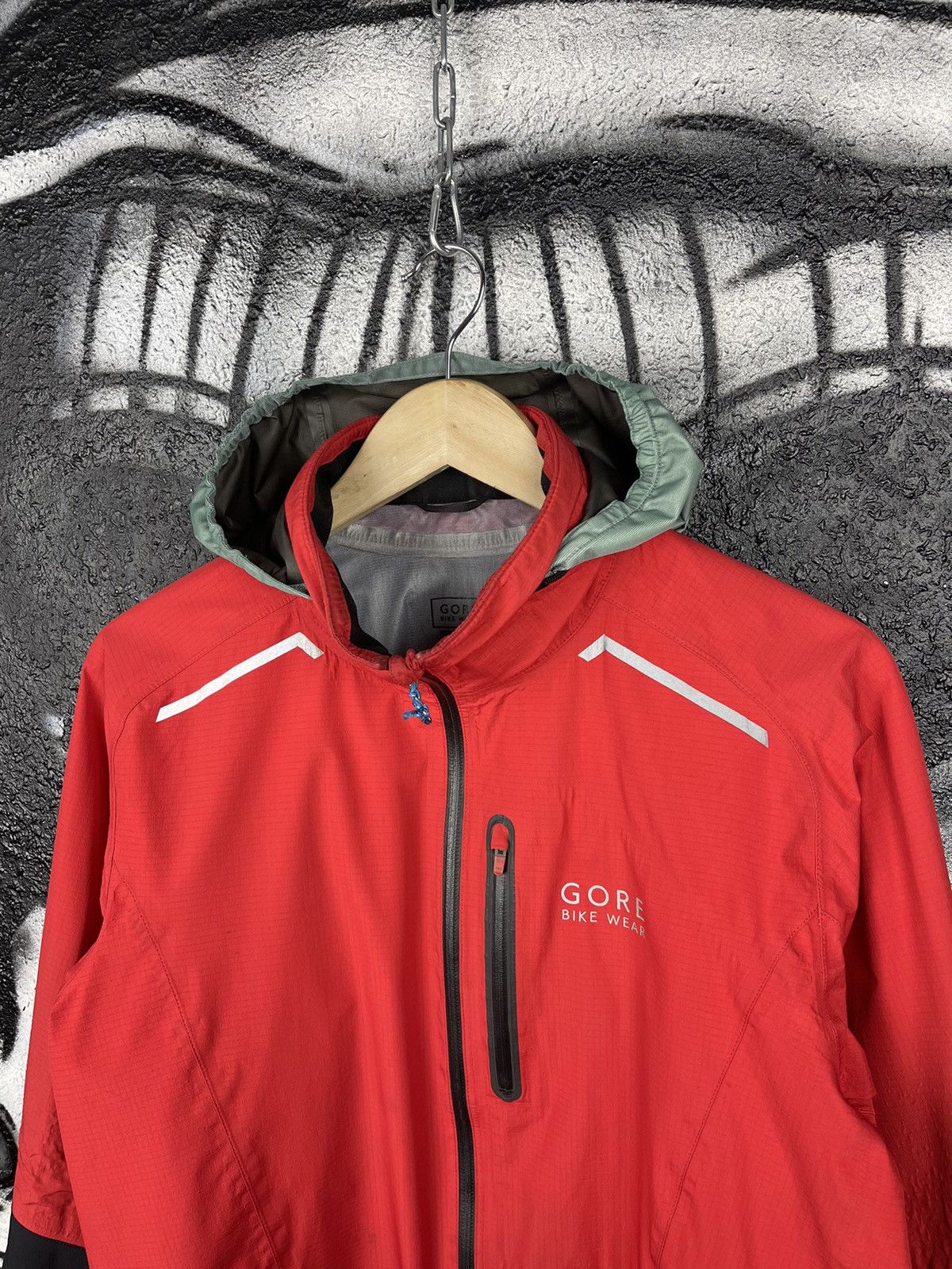 Goretex Gore Bike Wear Gore-Tex Full Zip Red/Black Active Cycling Jacket Men’s Size L Size US L / EU 52-54 / 3 - 3 Thumbnail