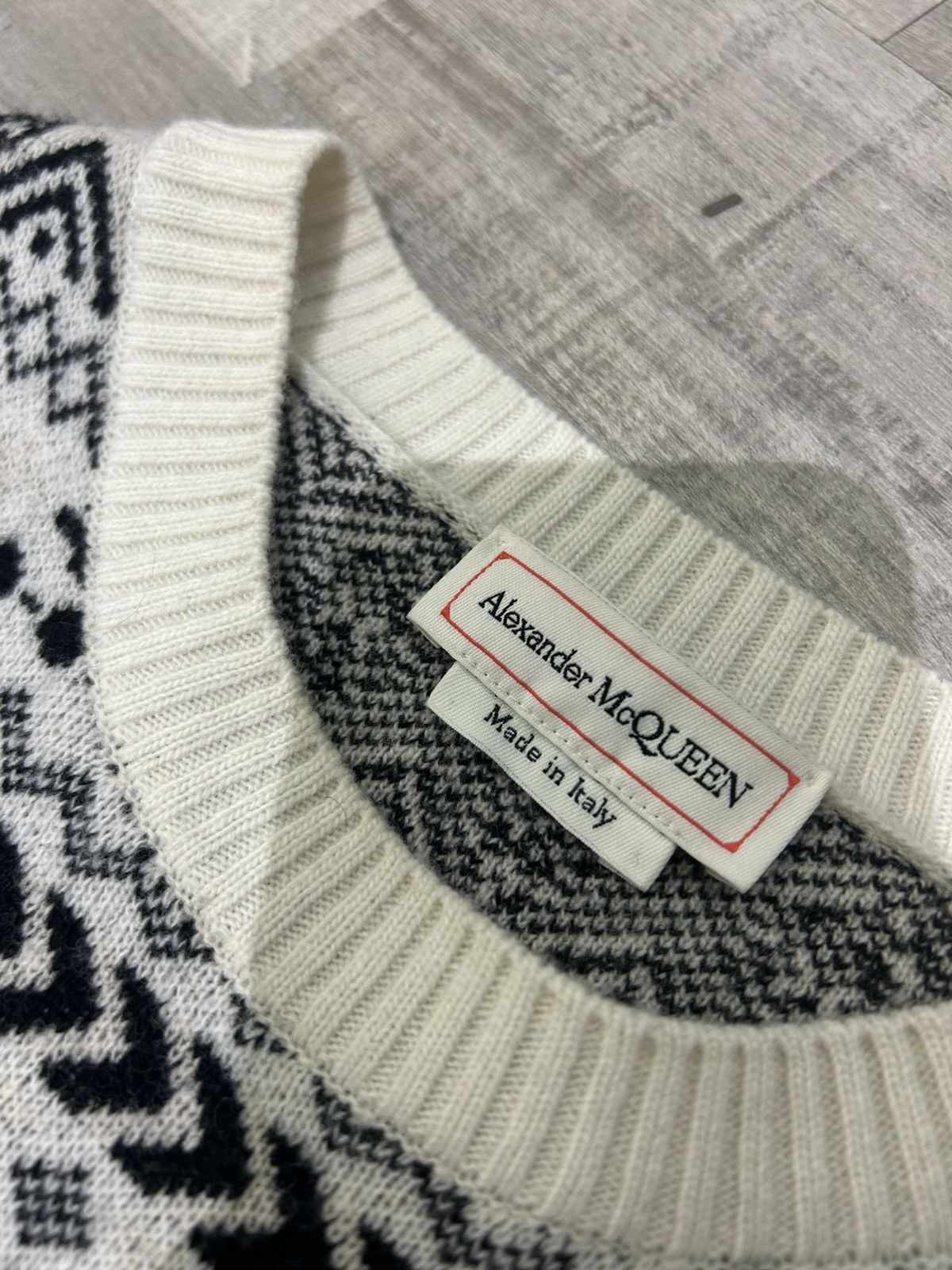 Alexander McQueen Alexander McQueen Wool Logo Sweater Size US XL / EU 56 / 4 - 8 Thumbnail