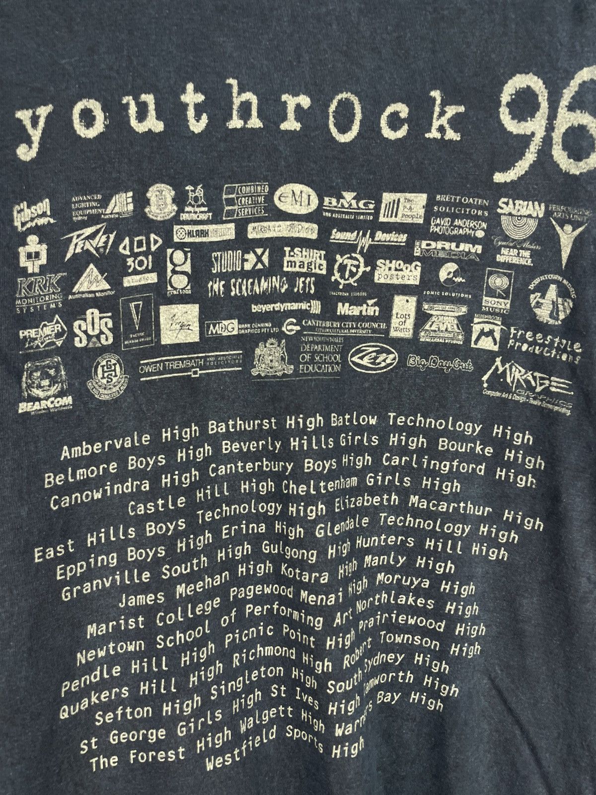 Band Tees Vintage 90s Youth Rock 96 festival t shirt Size US M / EU 48-50 / 2 - 6 Thumbnail