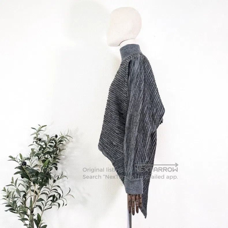 Issey Miyake Issey Miyake Runway Style Irregular Gray Sweater Size L / US 10 / IT 46 - 4 Thumbnail