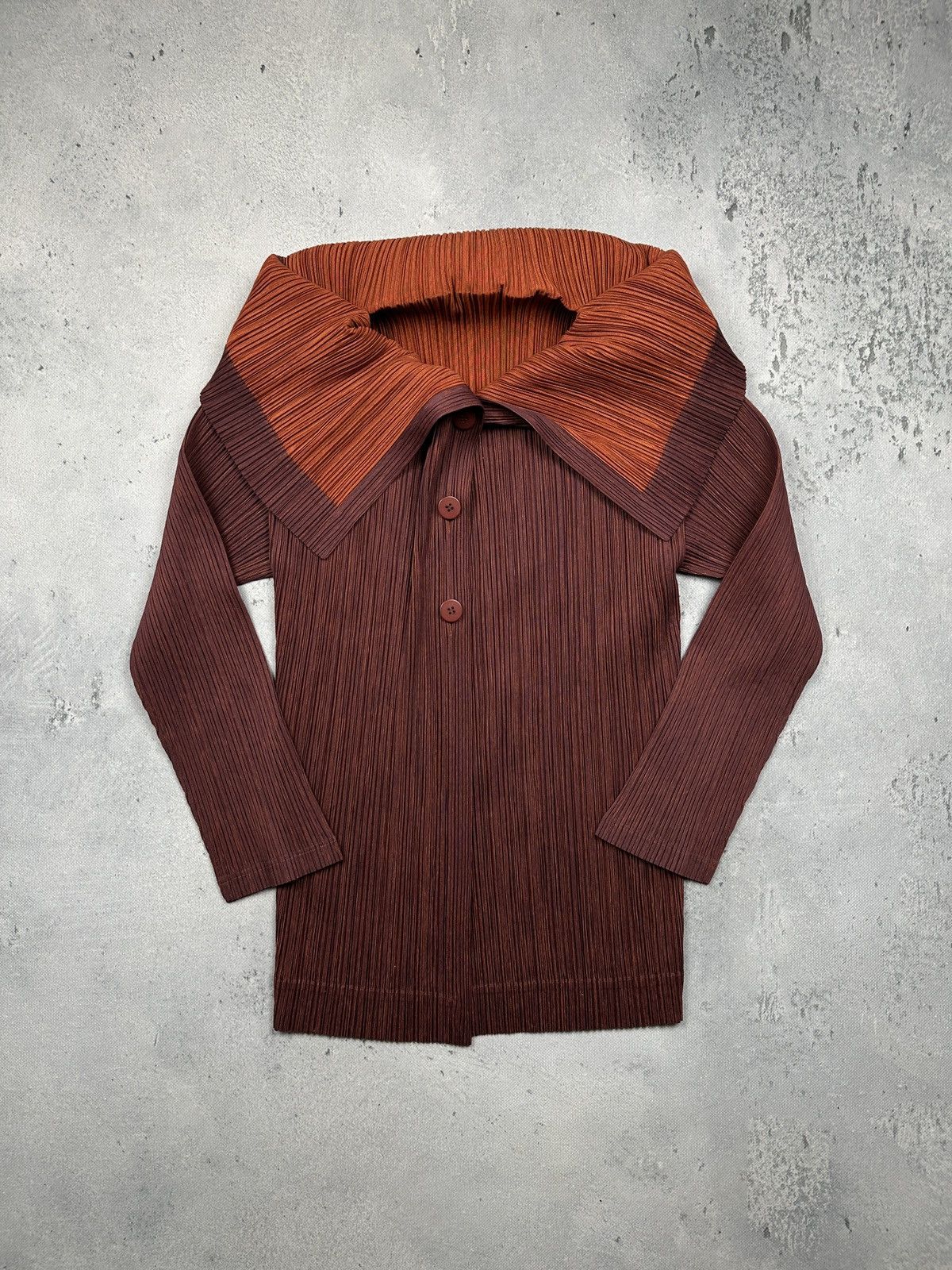 Pleats Please Issey Miyake Rare Pleats Please Issey Miyake Cardigan Dual-Button Pleated Size ONE SIZE - 1 Thumbnail