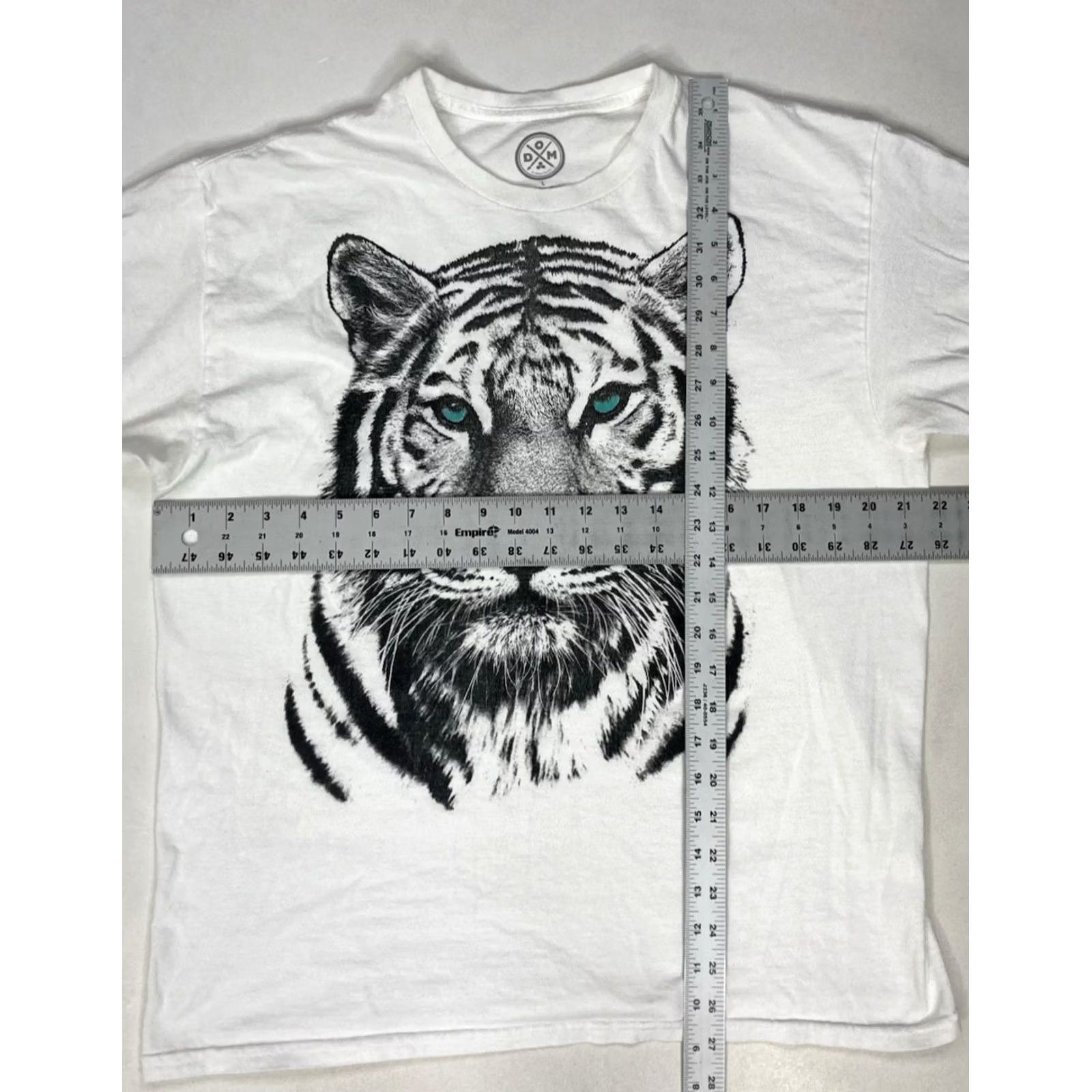 Vintage ODM Tiger Big Face Graphic T-shirt Men Large White Short Sleeve Size US L / EU 52-54 / 3 - 5 Thumbnail
