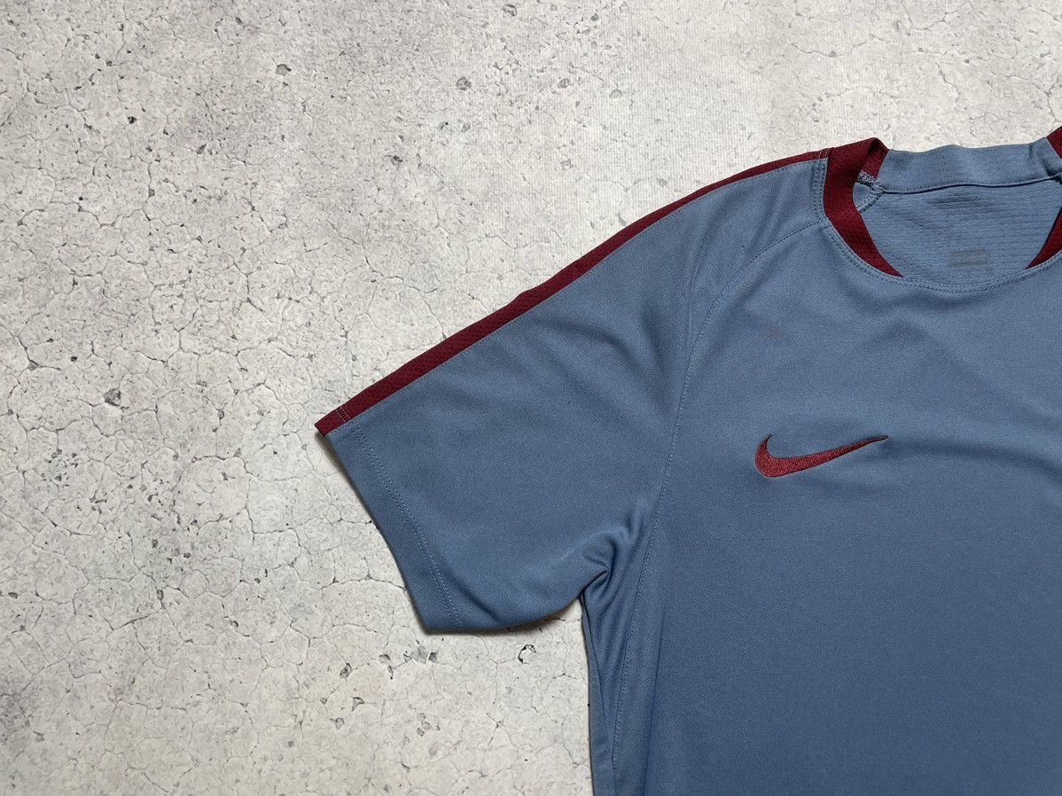 Nike × Vintage Vintage Nike Roma Football Training T-Shirt Size US S / EU 44-46 / 1 - 6 Thumbnail