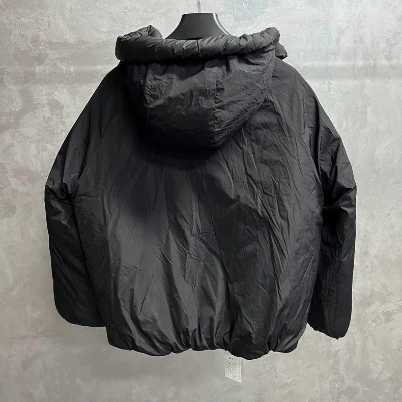 Louis Vuitton Louis Vuitton Black floral quilted down jacket 2502-Nextar Size US M / EU 48-50 / 2 - 7 Thumbnail